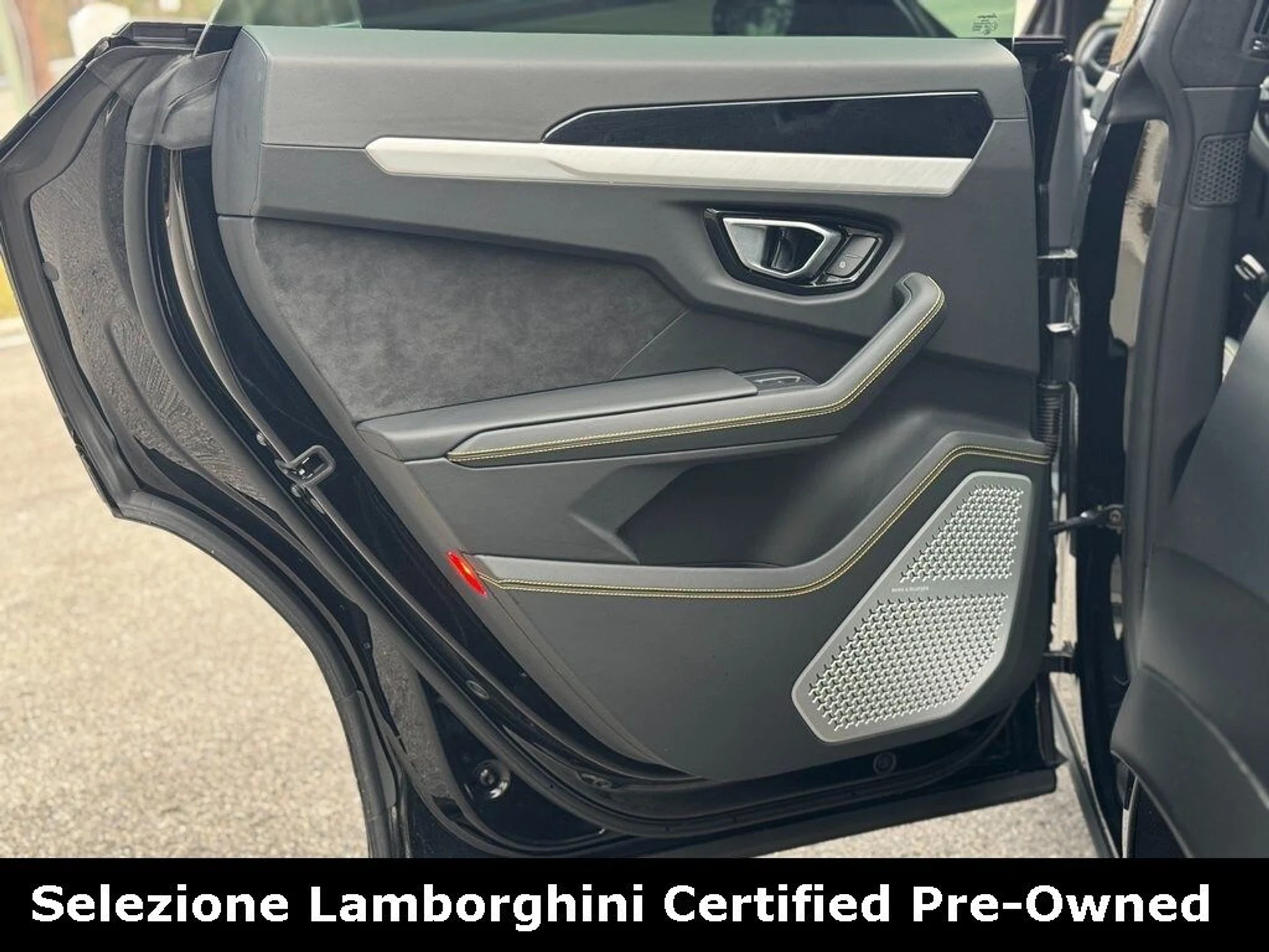 mph011_1983358219_2f378a8d66c9d4415d37cf58d2bcc7f7x_aecbba0353