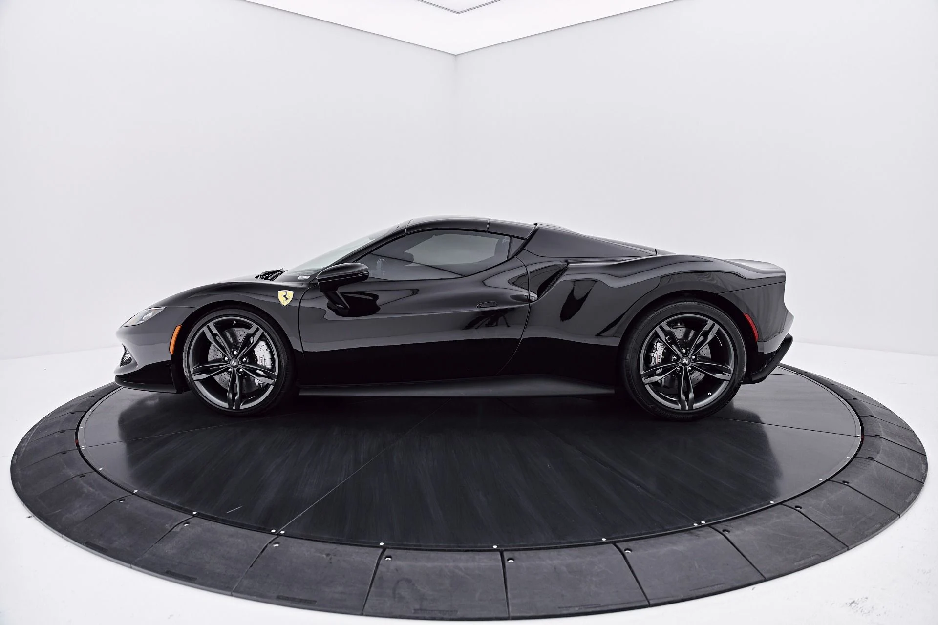 mph011_1987874488_Used_2024_Ferrari_296_GTS_1787614495_2d2f754f65