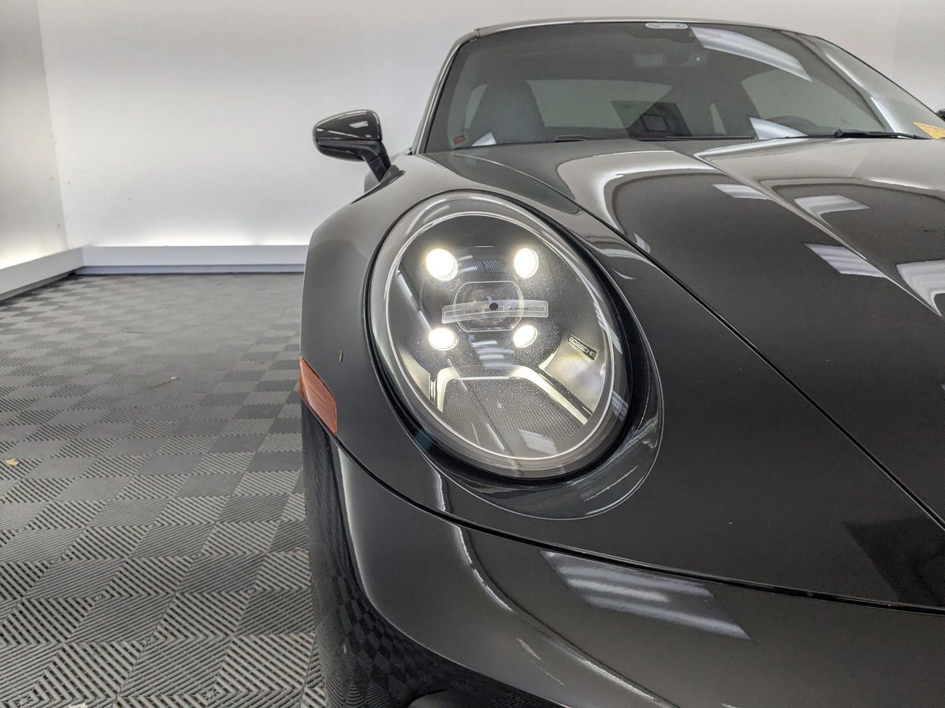 mph011_1996960865_92edeba608409643cc6bb295f3133507x_514e5a275e