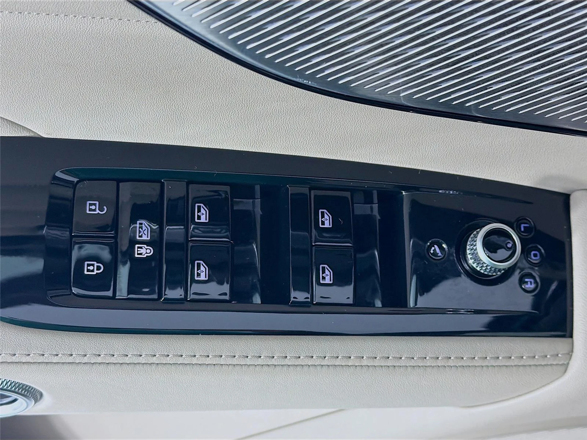 mph011_199720198_0deee0ec649a65694dab169baf1baba5_545f03ed28