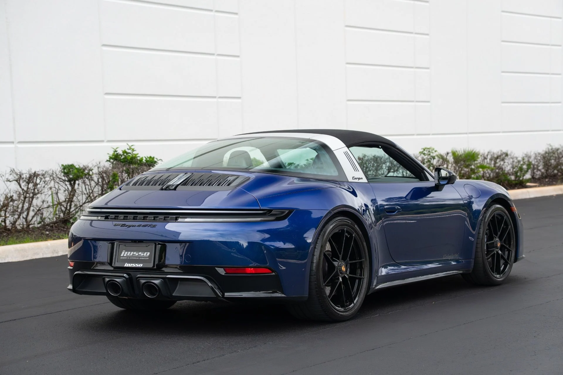 mph011_2011348626_Used_2025_Porsche_911_Targa_4_GTS_1769107430_581546cd40