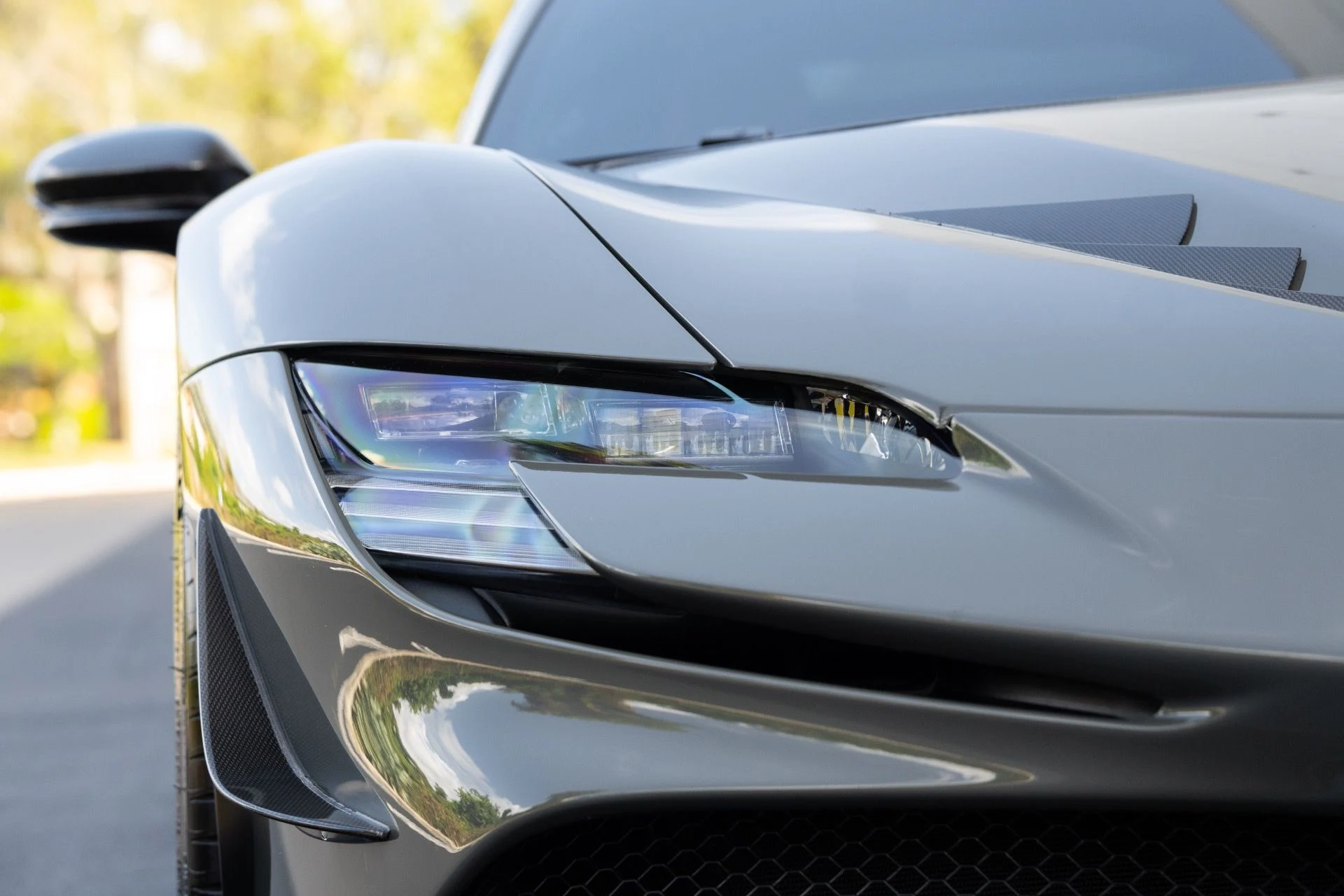 mph011_2016291825_Used_2022_Ferrari_SF_90_Stradale_1772648801_494d39c022