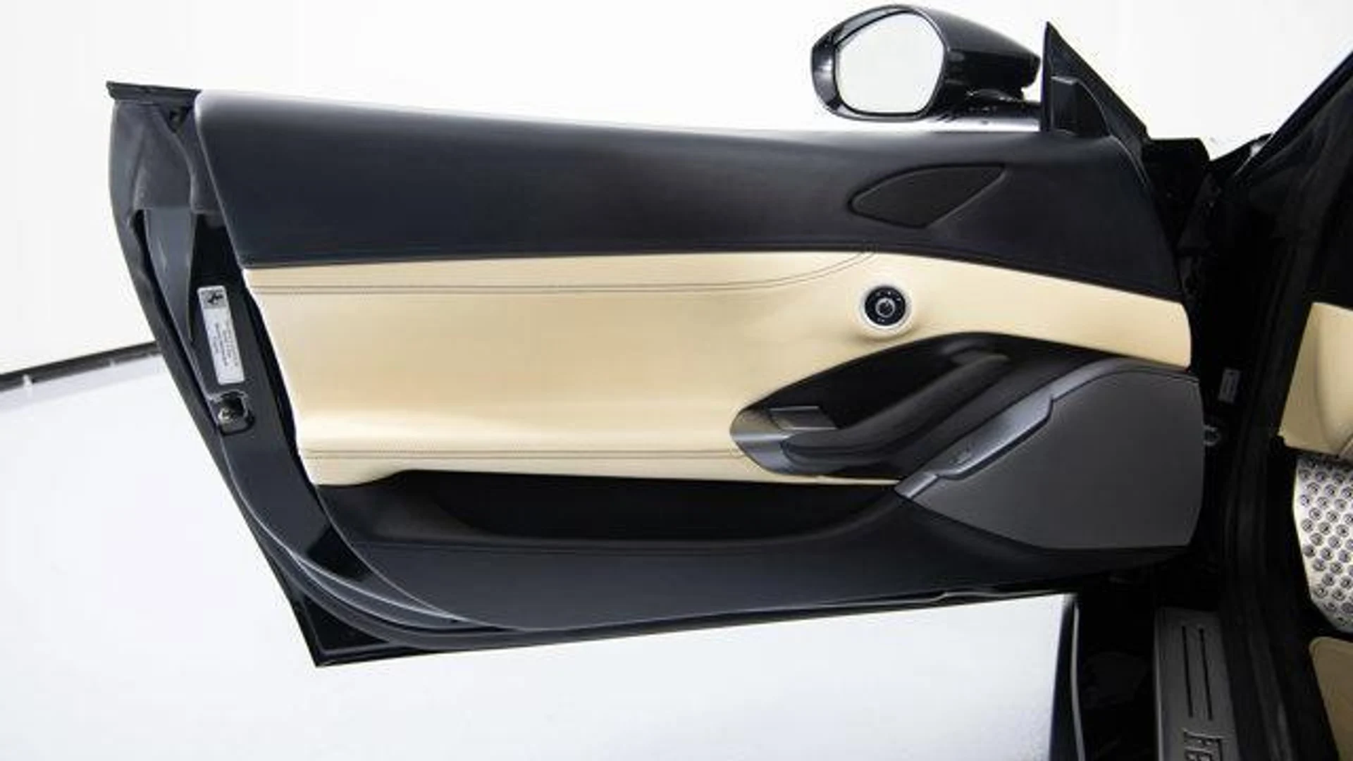 mph011_2017817016_q_Ym_Y3_Ef_9_A_Ok_KJ_1_MGP_8_Ab_U2_J_Gaw_45203dd120