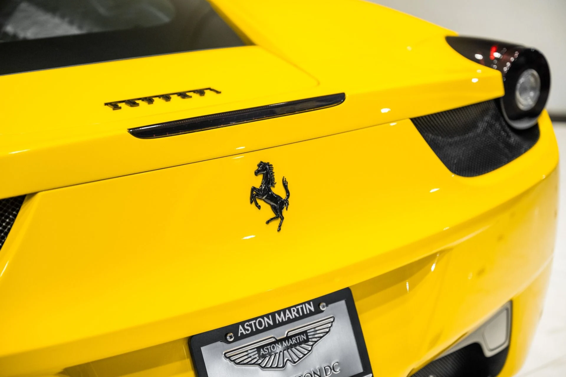 mph011_2031989373_Used_2011_Ferrari_458_Italia_1783955585_70b68613d1