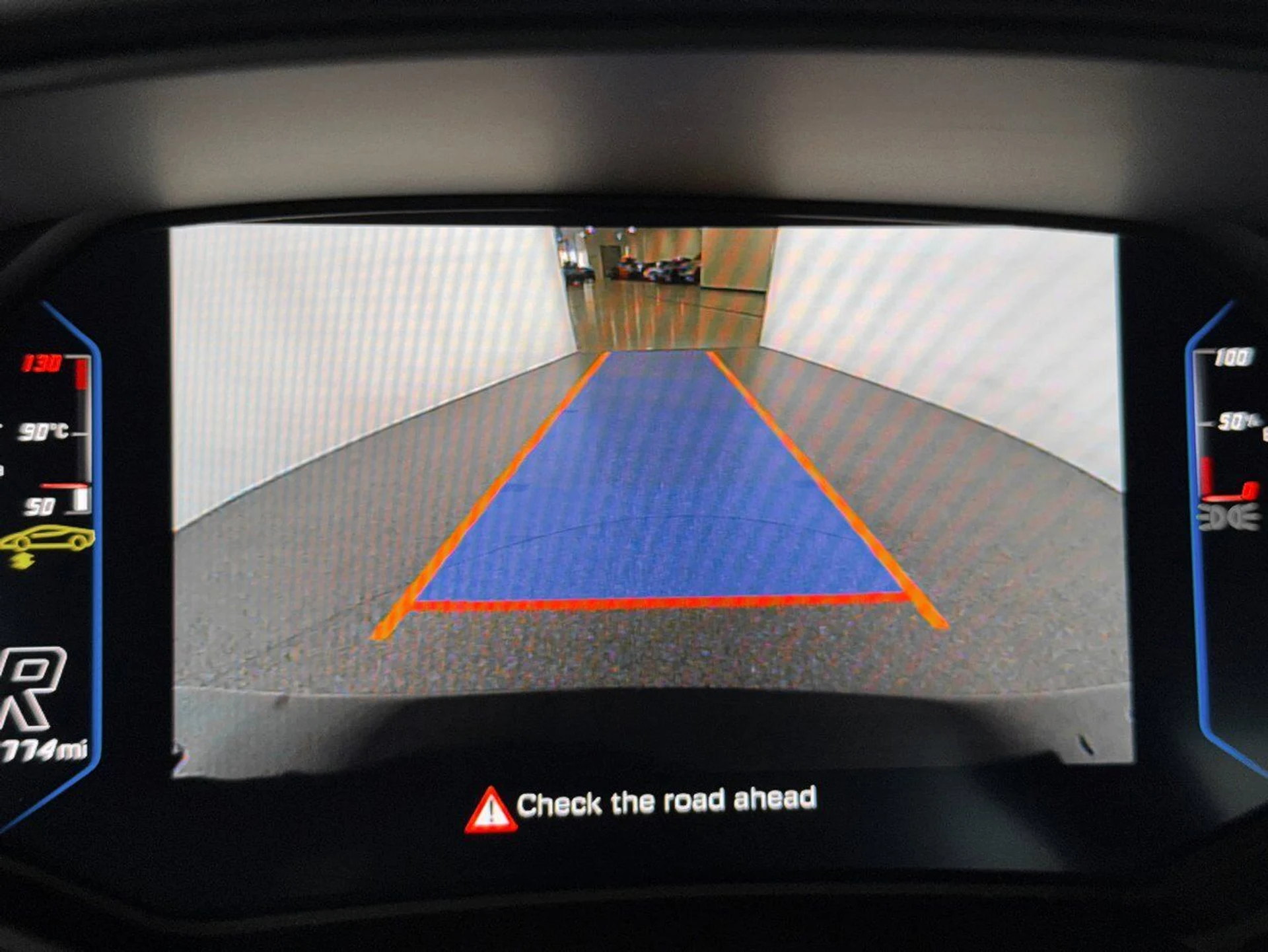 mph011_203943473_52ce29823d3bd2c4c819a843a01c6cbe_36c2e503ff