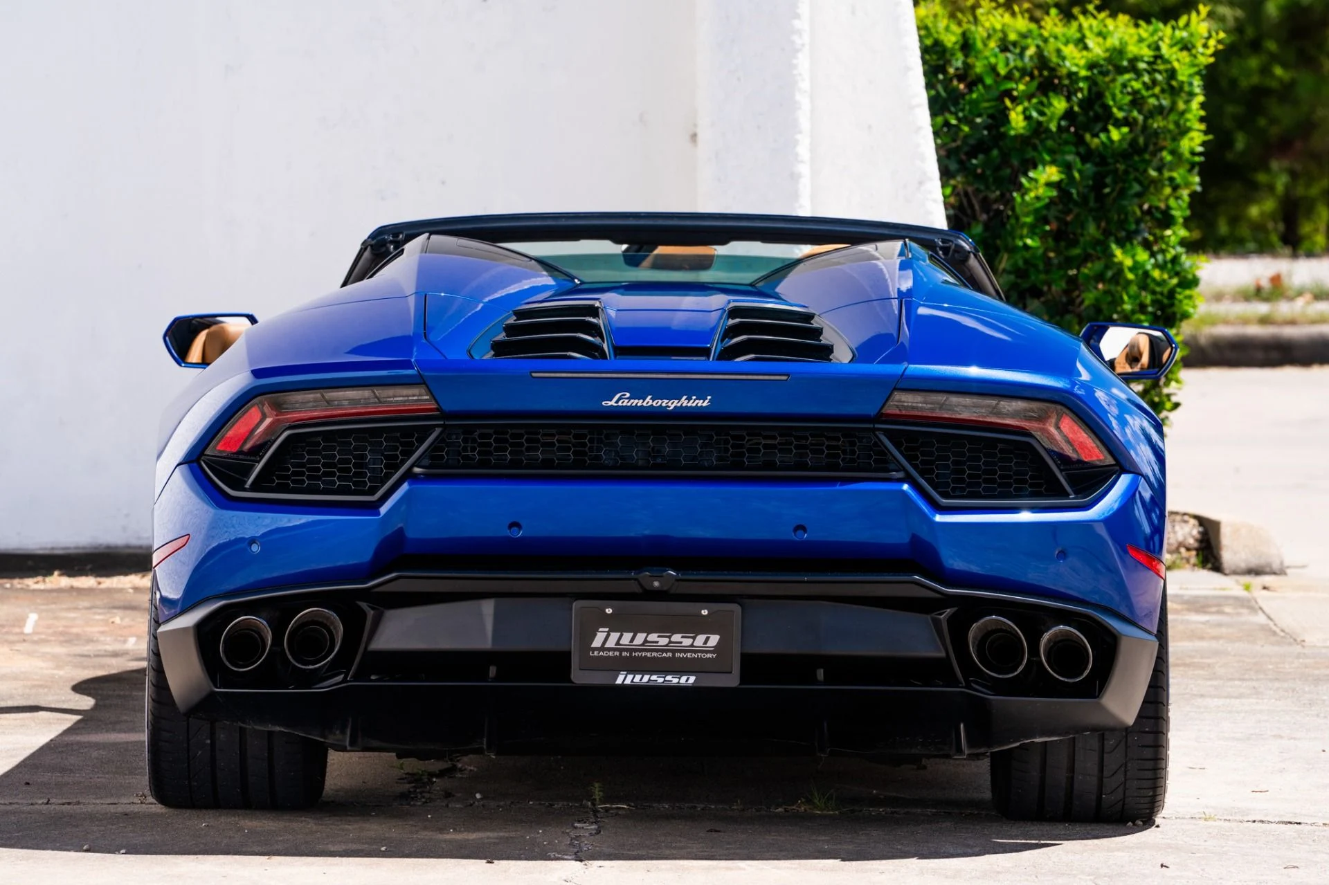 mph011_2043379791_Used_2018_Lamborghini_Huracan_LP_580_2_Spyder_1753307982_c510d75a3e