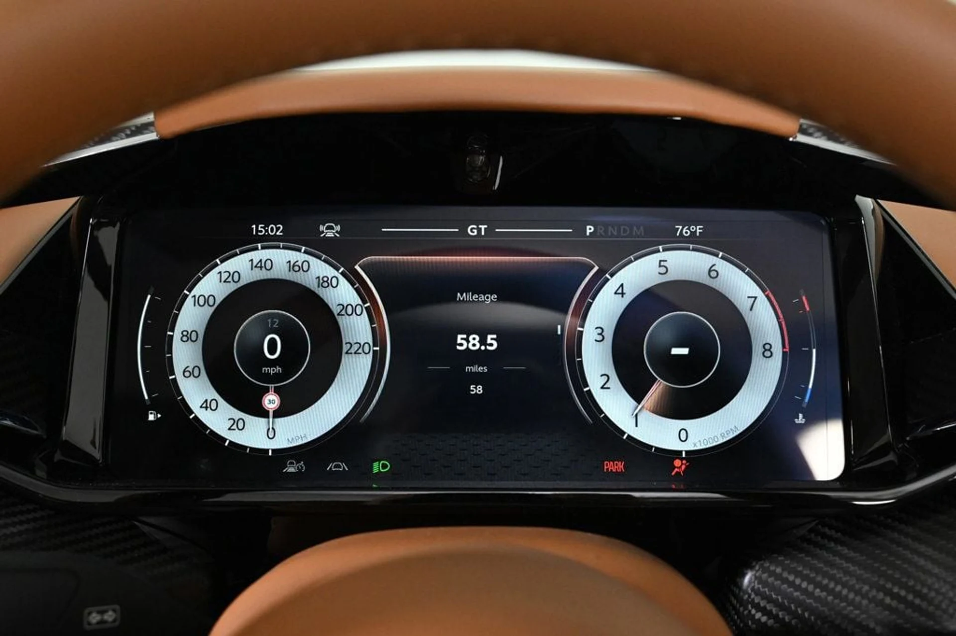 mph011_2044233582_new_2026_aston_martin_vanquish_volante_11350_22936963_11_1024_54e0fad301