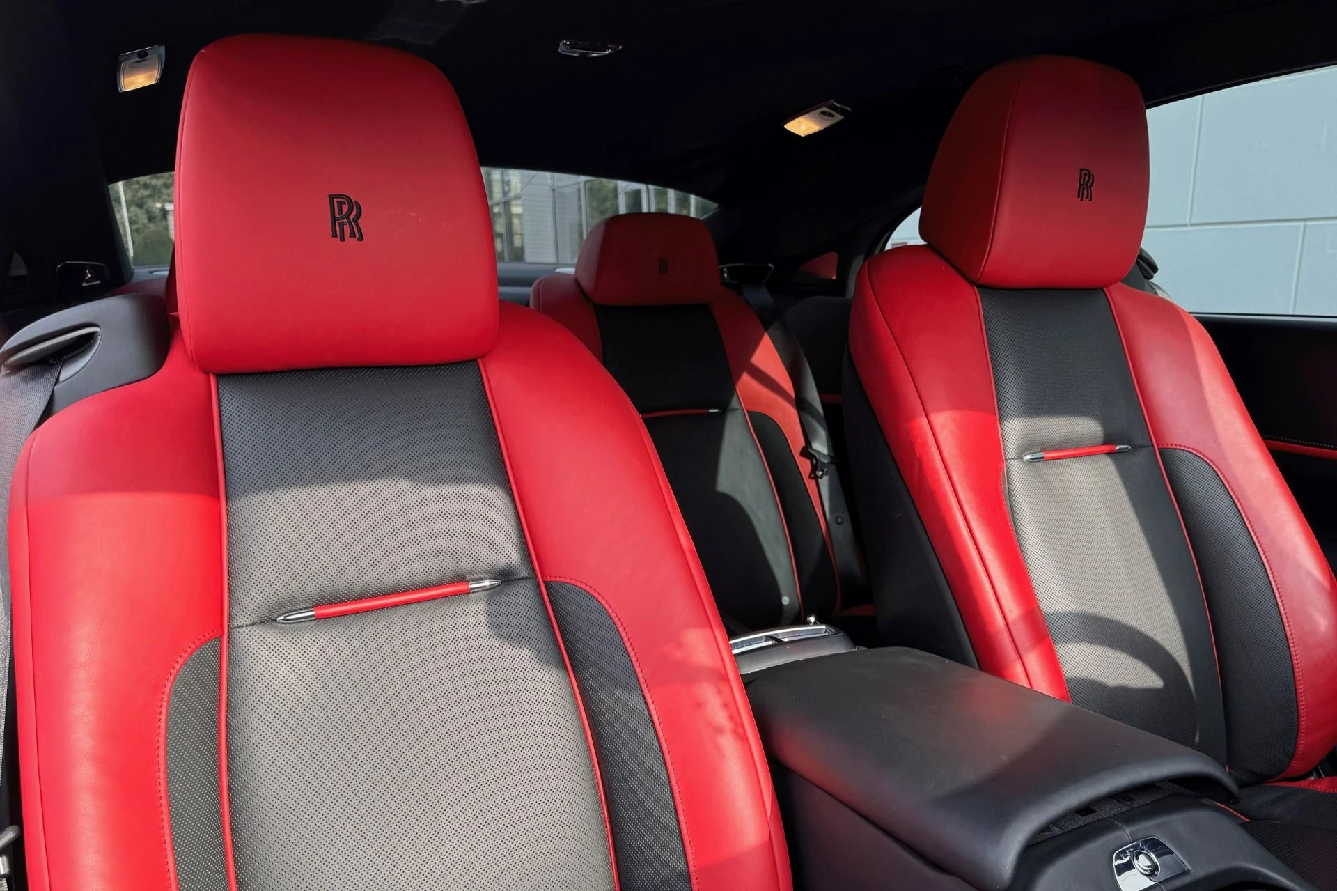 mph011_2046541312_Used_2018_Rolls_Royce_Wraith_1758791516_d53c683abc