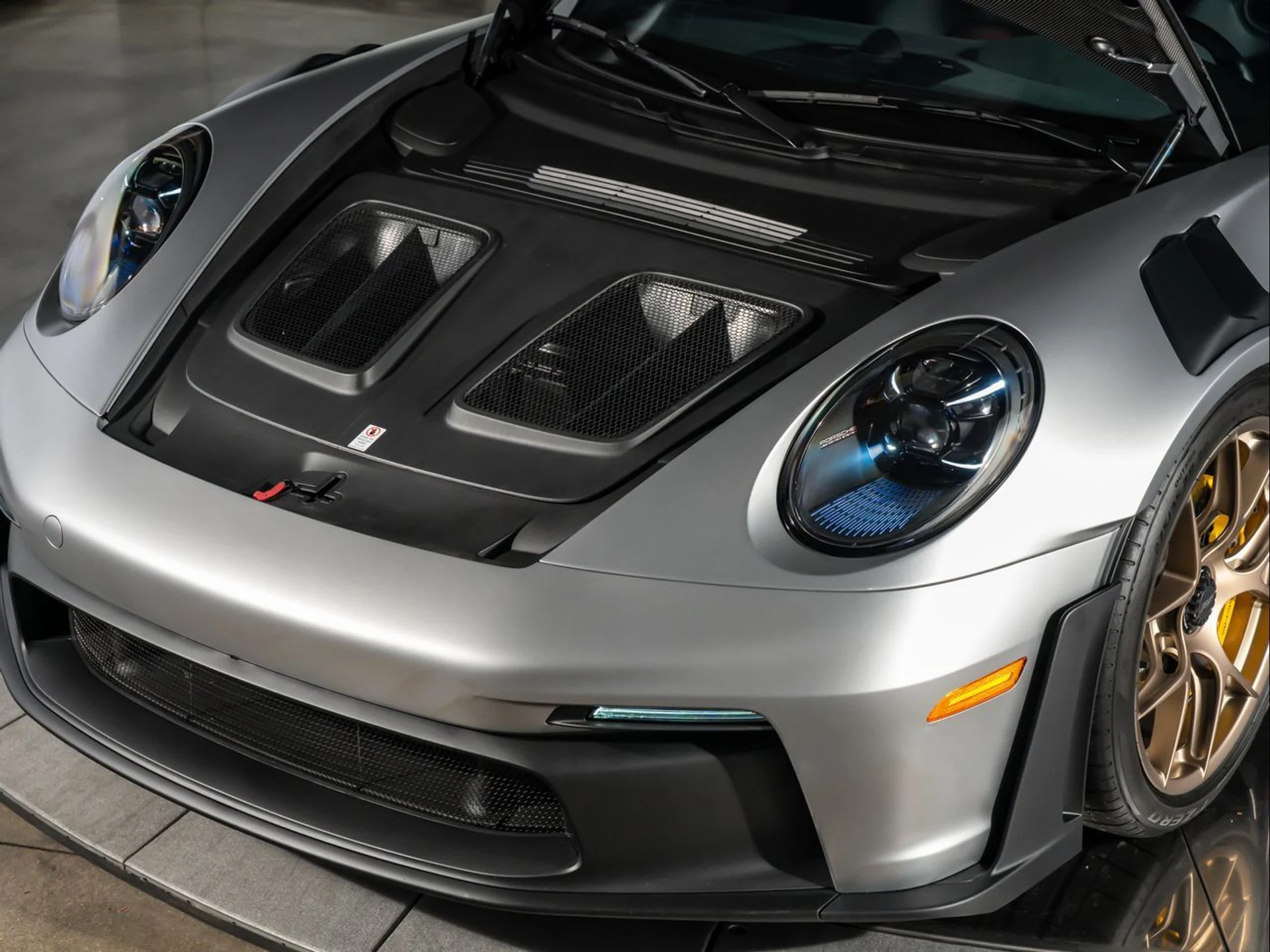 mph011_2049785032_b80a5c97a5c33882287f1e852589287f_ef95133f4c