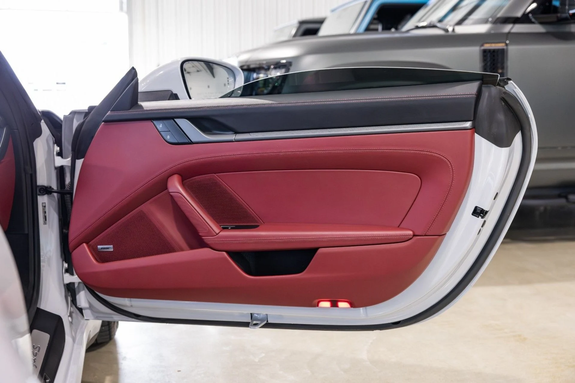 mph011_2050194658_l_A_e569499b9d