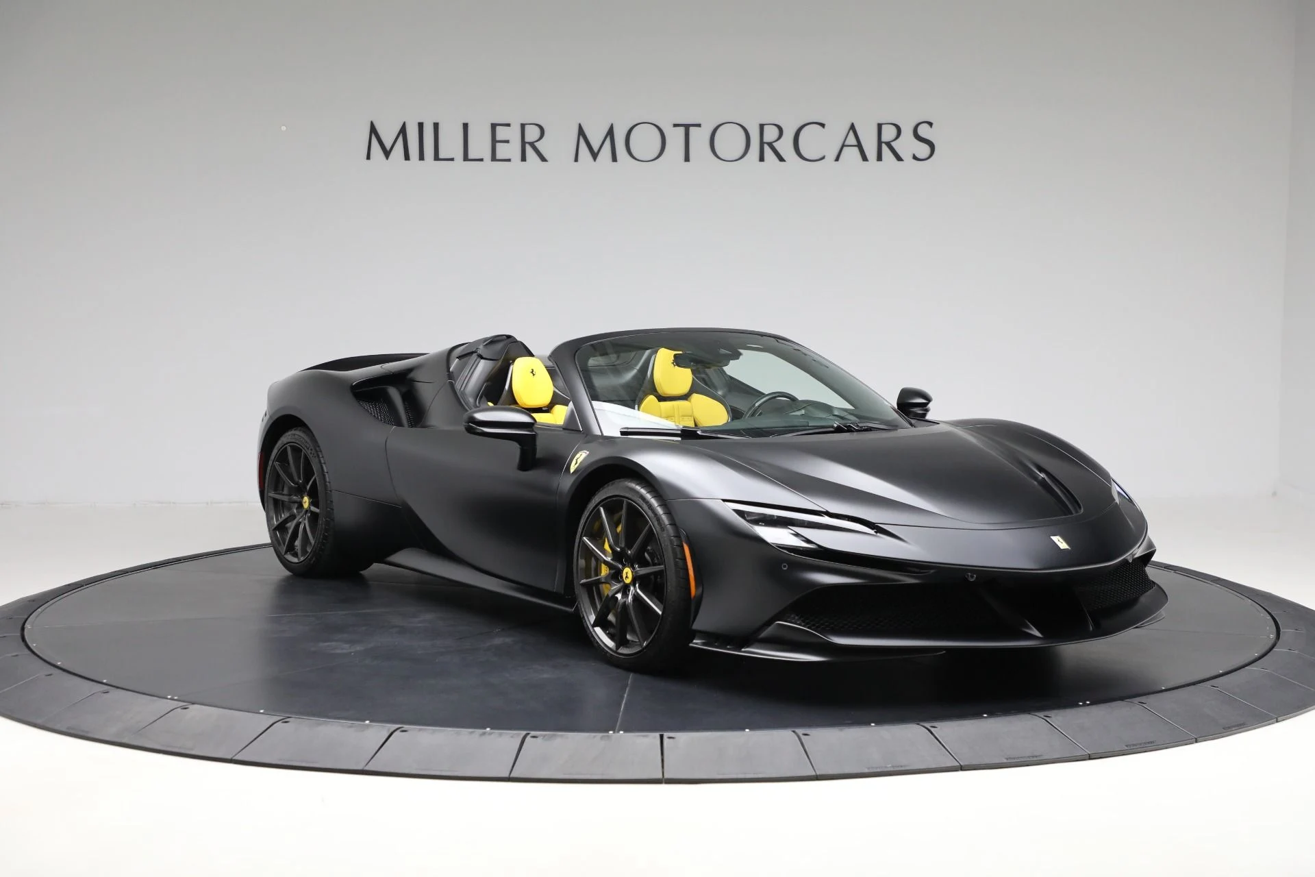 mph011_2057268760_Used_2022_Ferrari_SF_90_Spider_f27949466d
