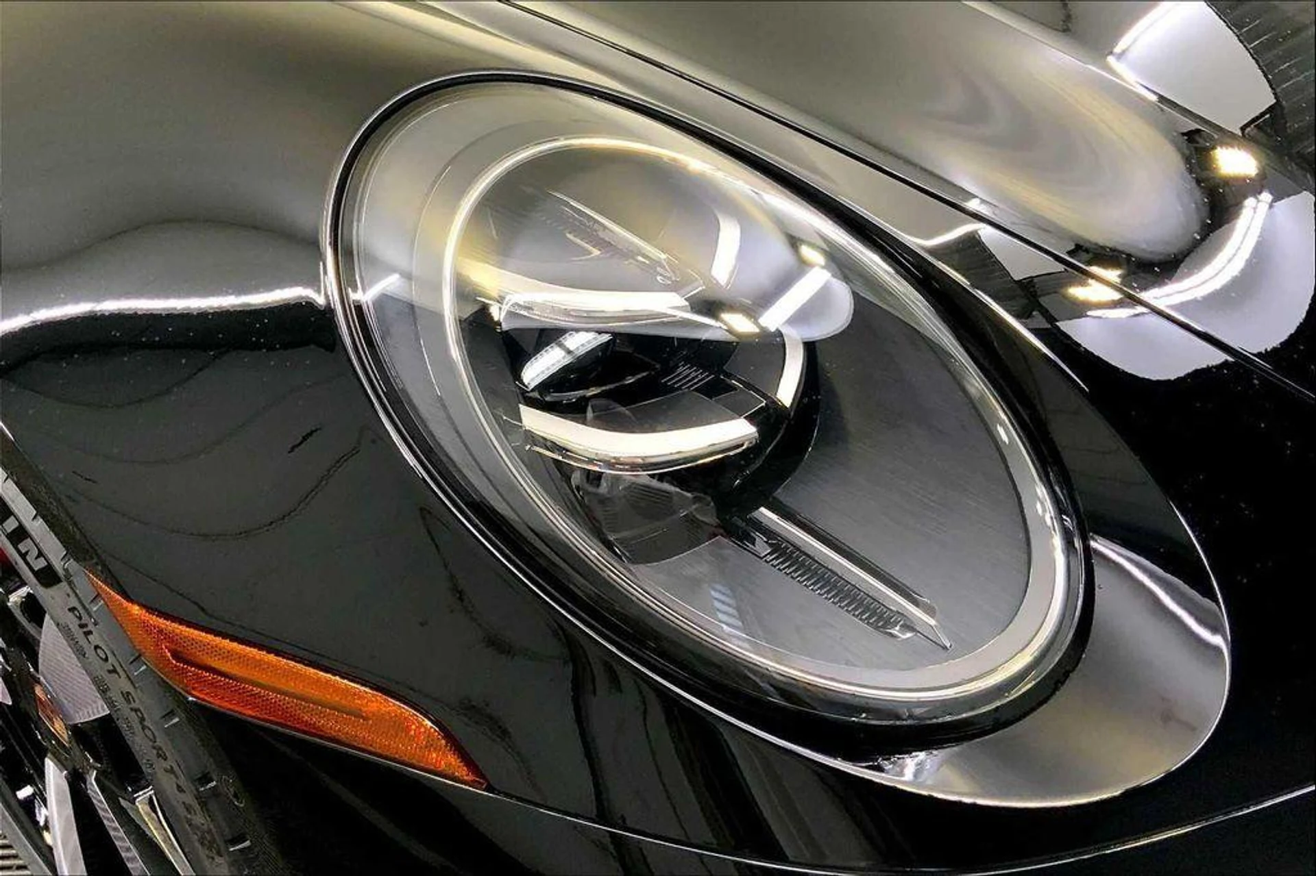 mph011_2062098937_k_UICV_Ju21wa_Ysm_LMR_23_Ts_Xpg_Oq0_b7200a1a88