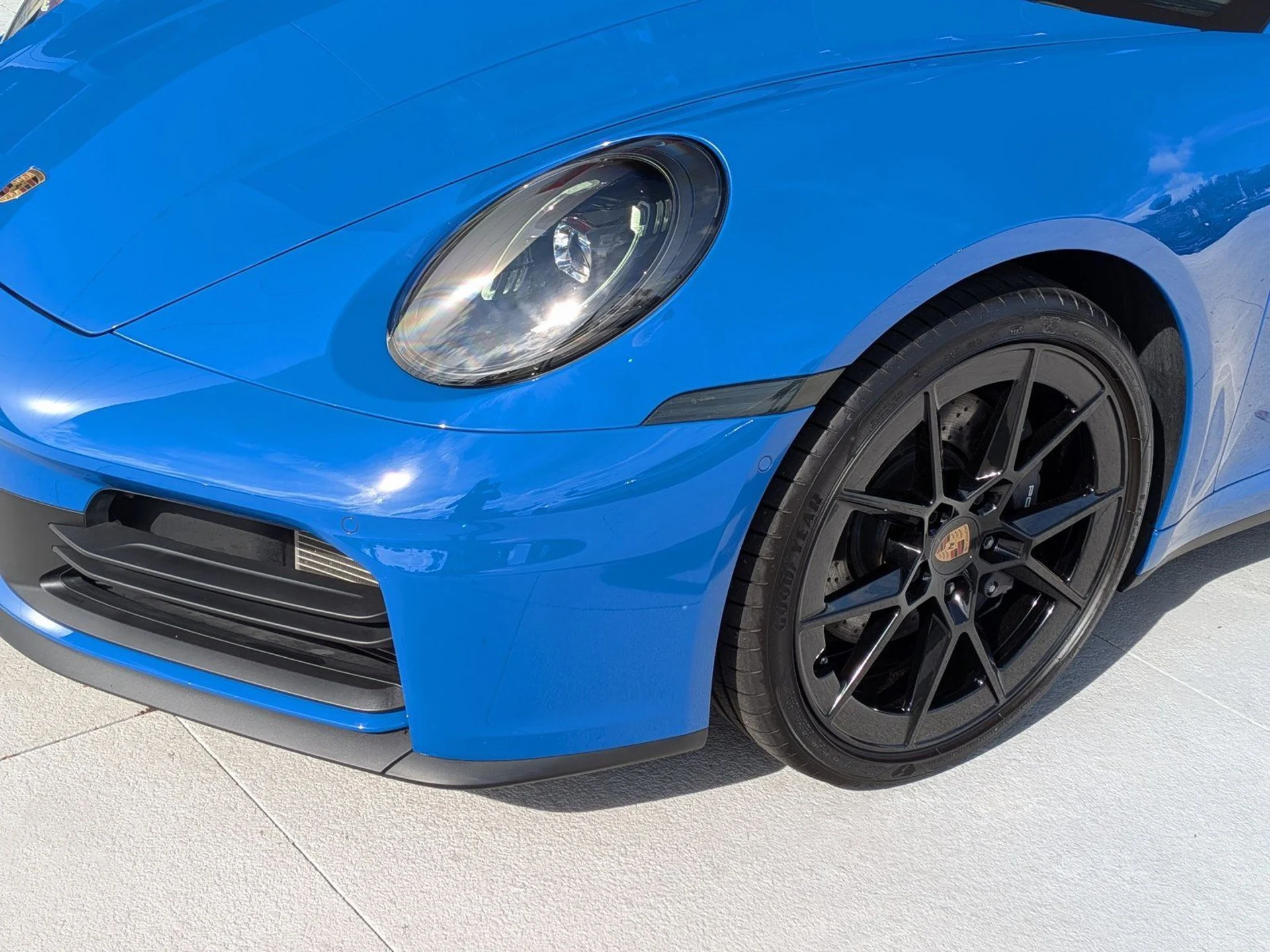 mph011_2063637317_ee505b35cd94bb8a201ef6724ccd889ax_0d57e3bae9