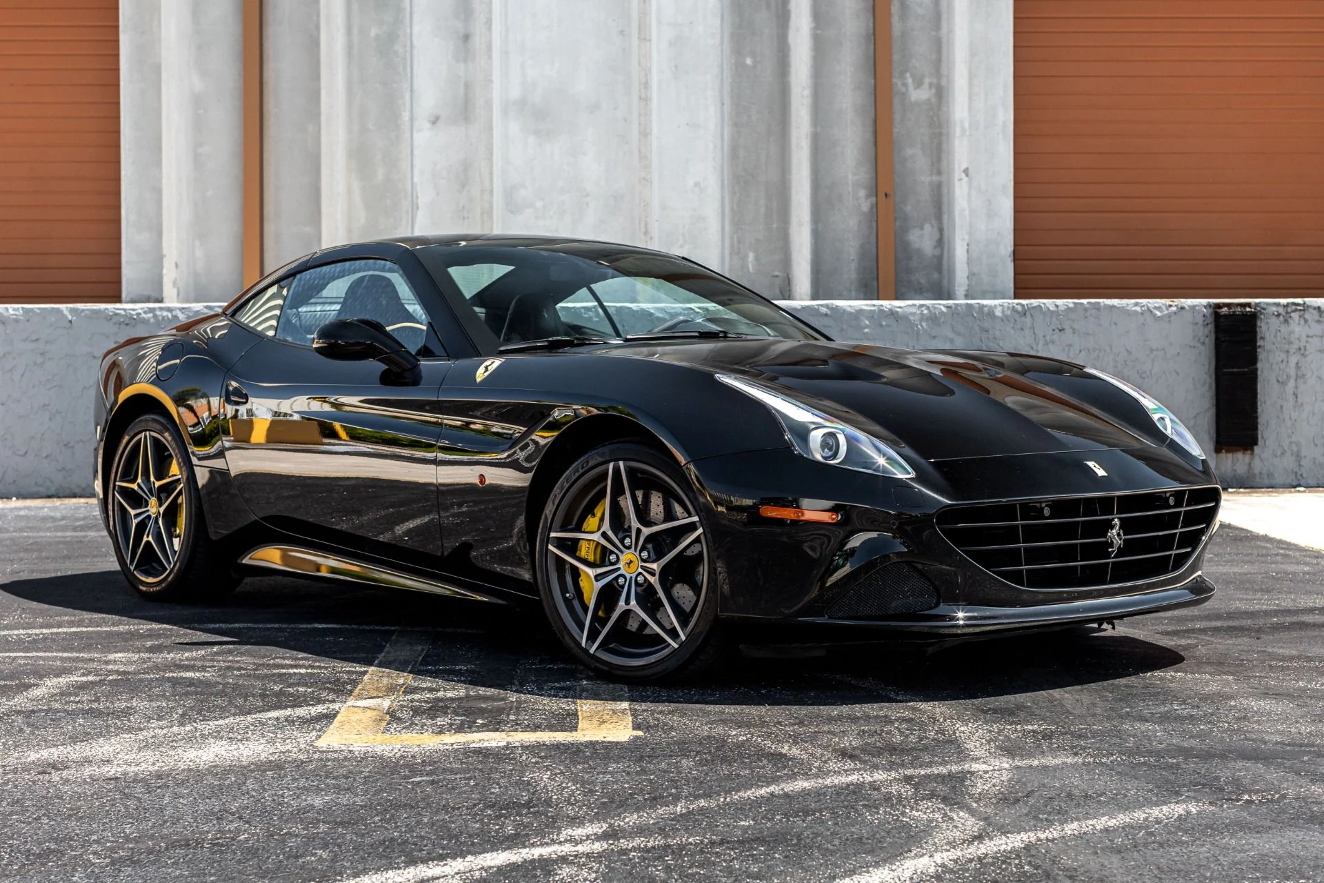 mph011_2067429987_Used_2017_Ferrari_California_T_EXTREMELY_CLEAN_ALL_THE_RIGHT_OPTIONS_NO_STICKY_BUTTON_1657720579_8fbe205255
