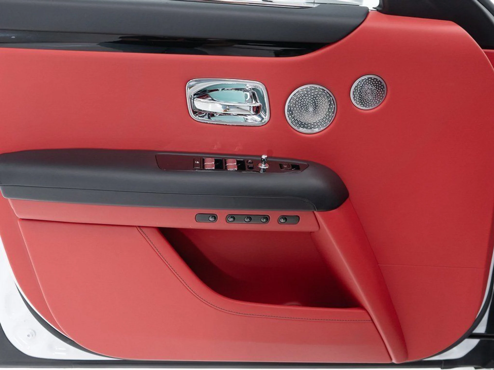 mph011_2070709304_43986f0166462c53deb2091c7f2e4eea_683933eb8d