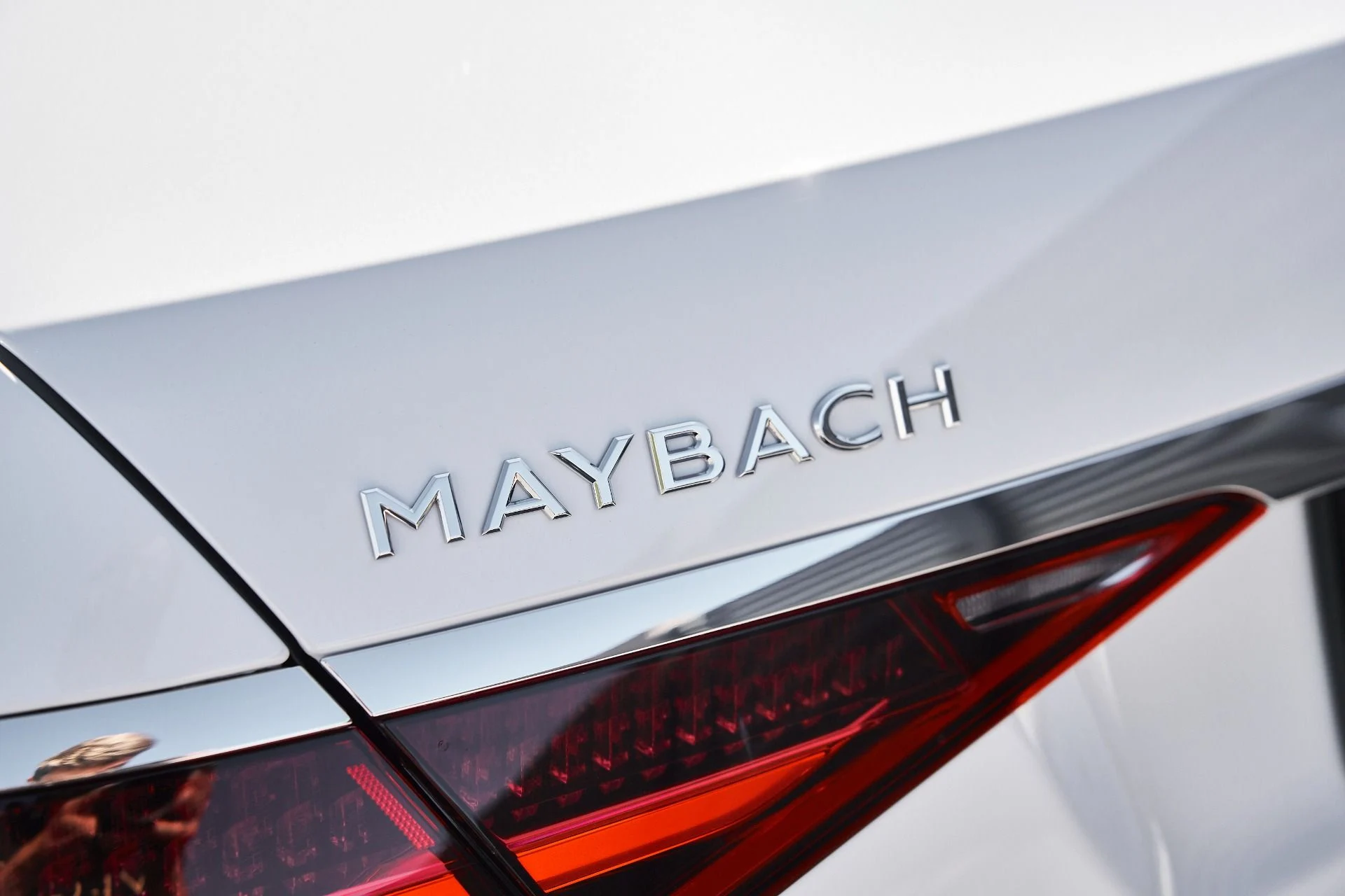 mph011_2071490988_Used_2025_Mercedes_Benz_S_Class_Maybach_S_680_1761611061_af4822b6b3