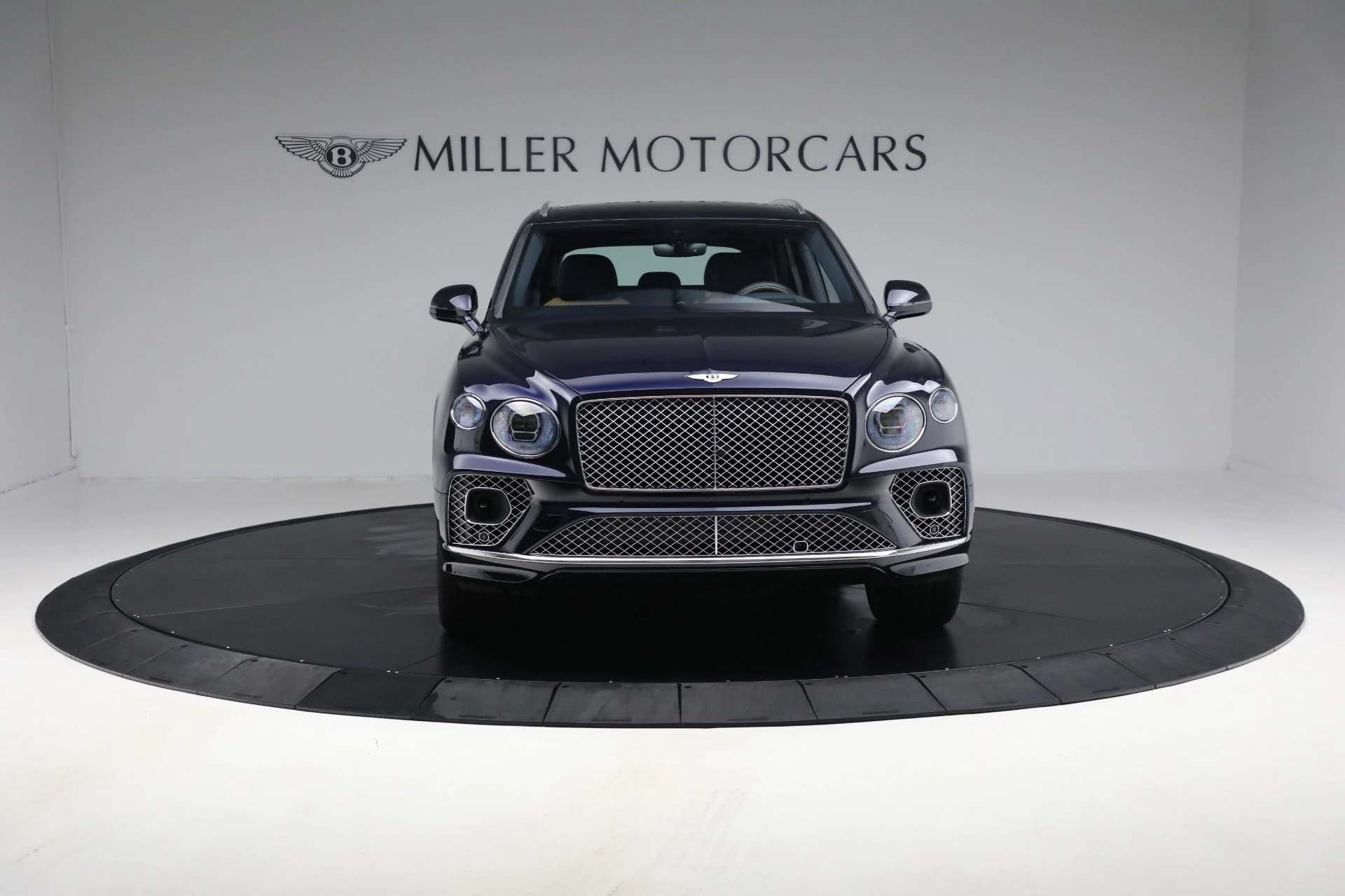 mph011_2072128867_Used_2022_Bentley_Bentayga_V8_e355c58bf8