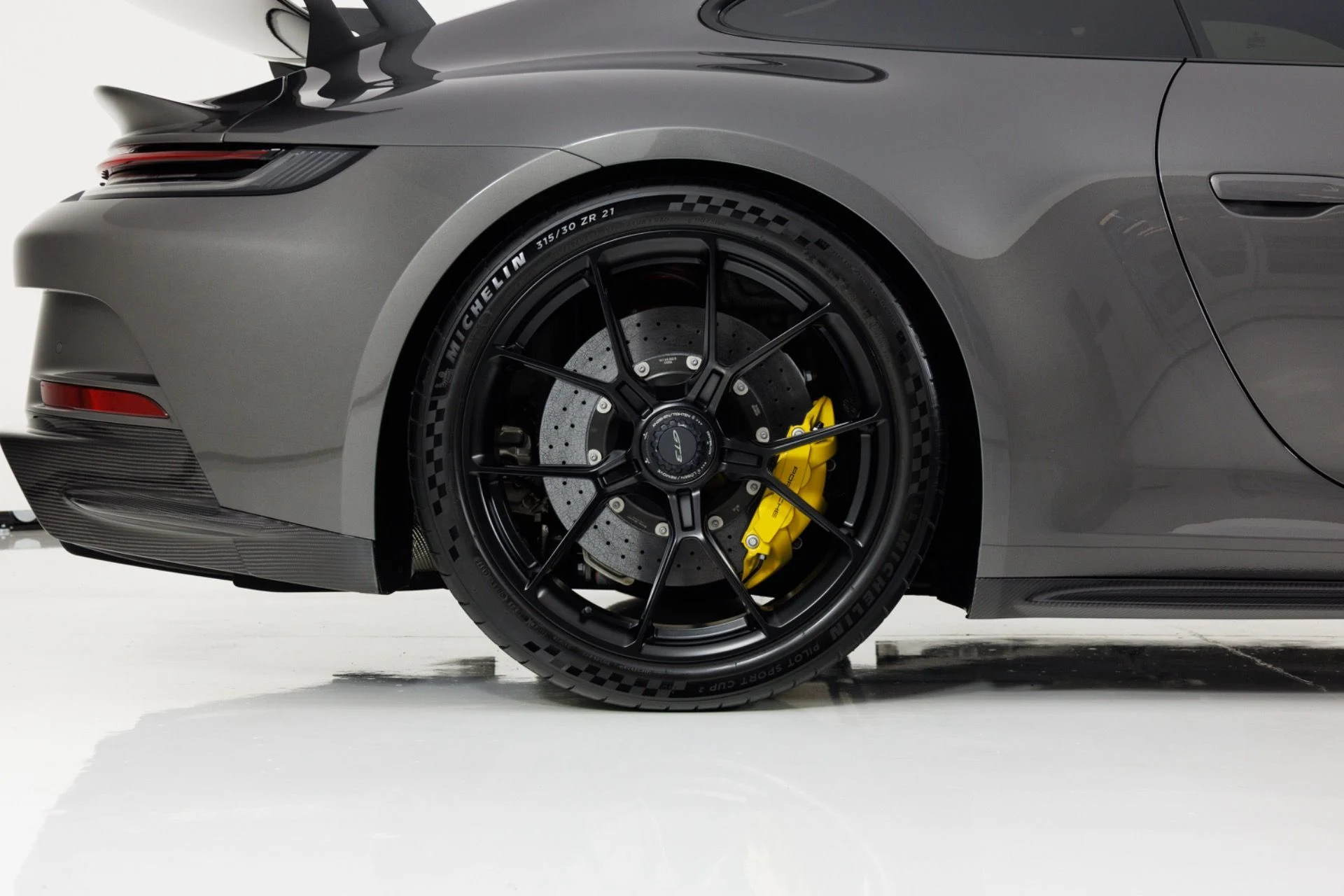 mph011_2072879752_Used_2023_Porsche_911_GT_3_1781728499_b41ebb9d63