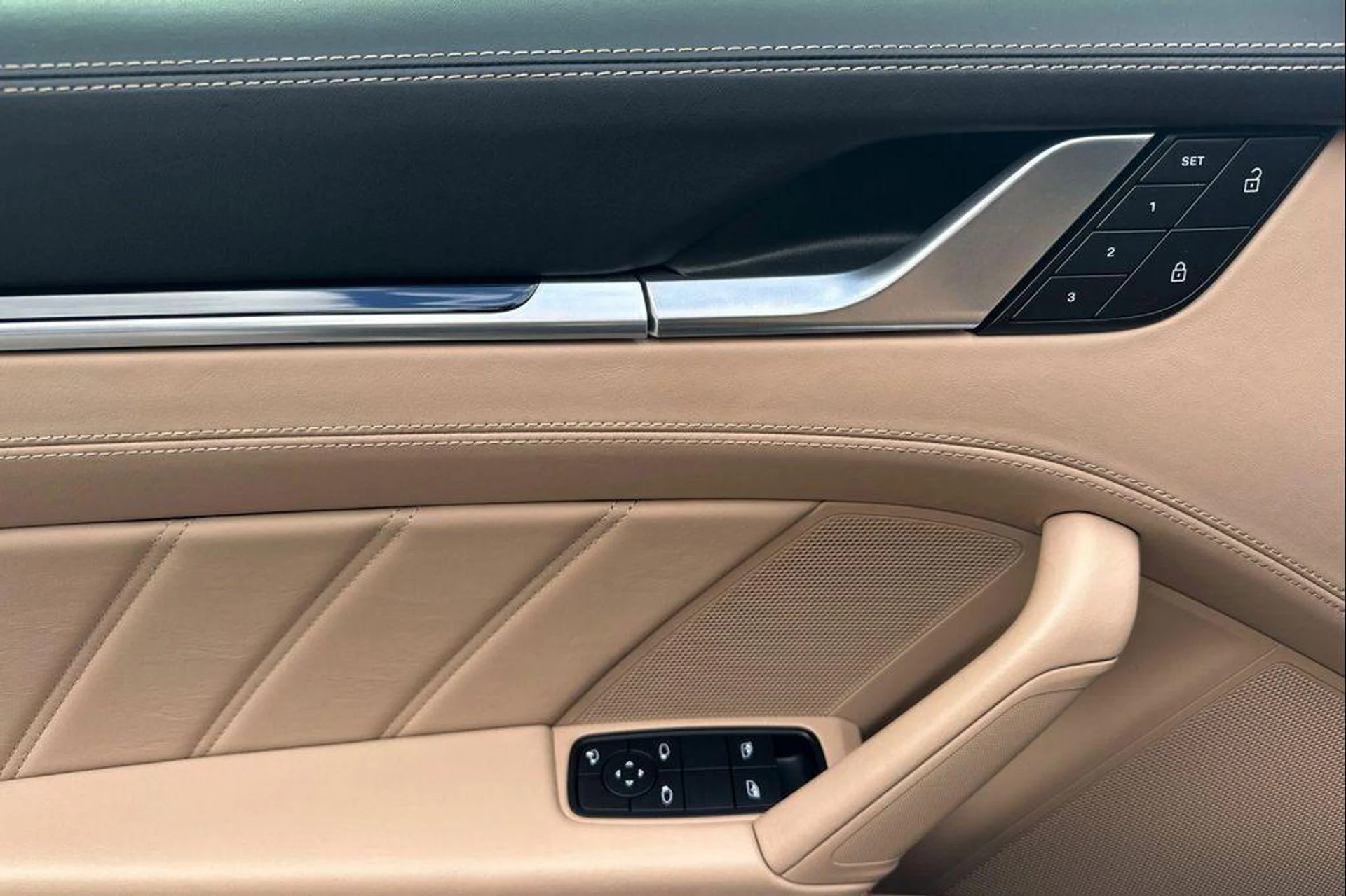 mph011_2074270264_DHA_4p_Hf7_Vwm_Zp_Iv_Co_O4bv_Ck_CZQ_fe1d8985ad