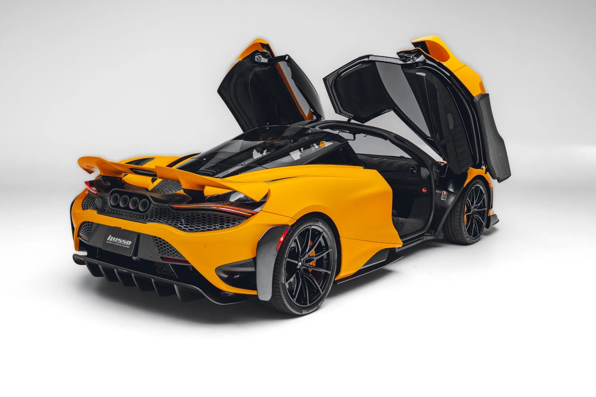 mph011_2076065320_Used_2021_Mc_Laren_765_LT_1781207946_b2c71f8f81