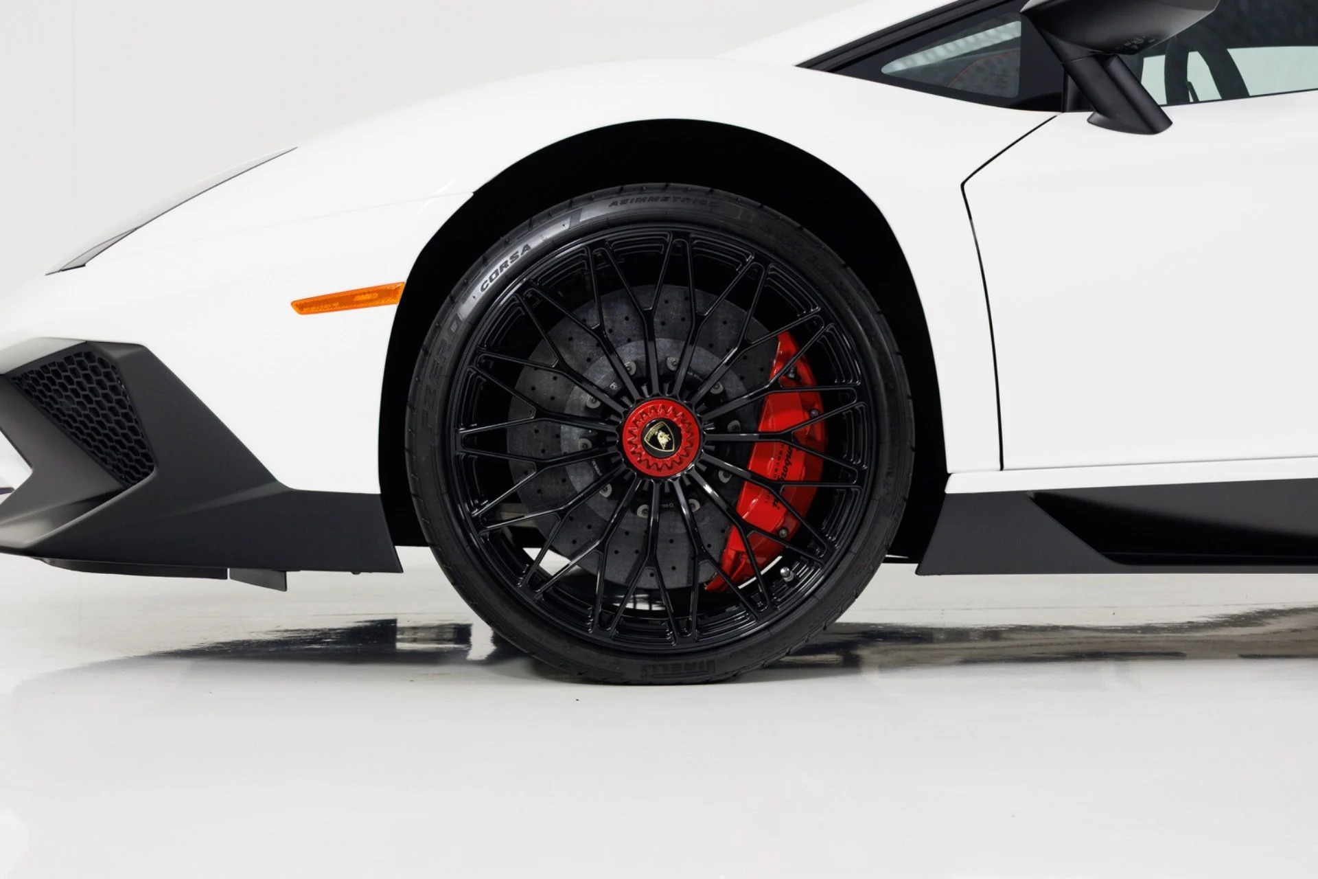 mph011_2077545827_Used_2016_Lamborghini_Aventador_LP_750_4_Superveloce_1779992498_fb23d1bbf7
