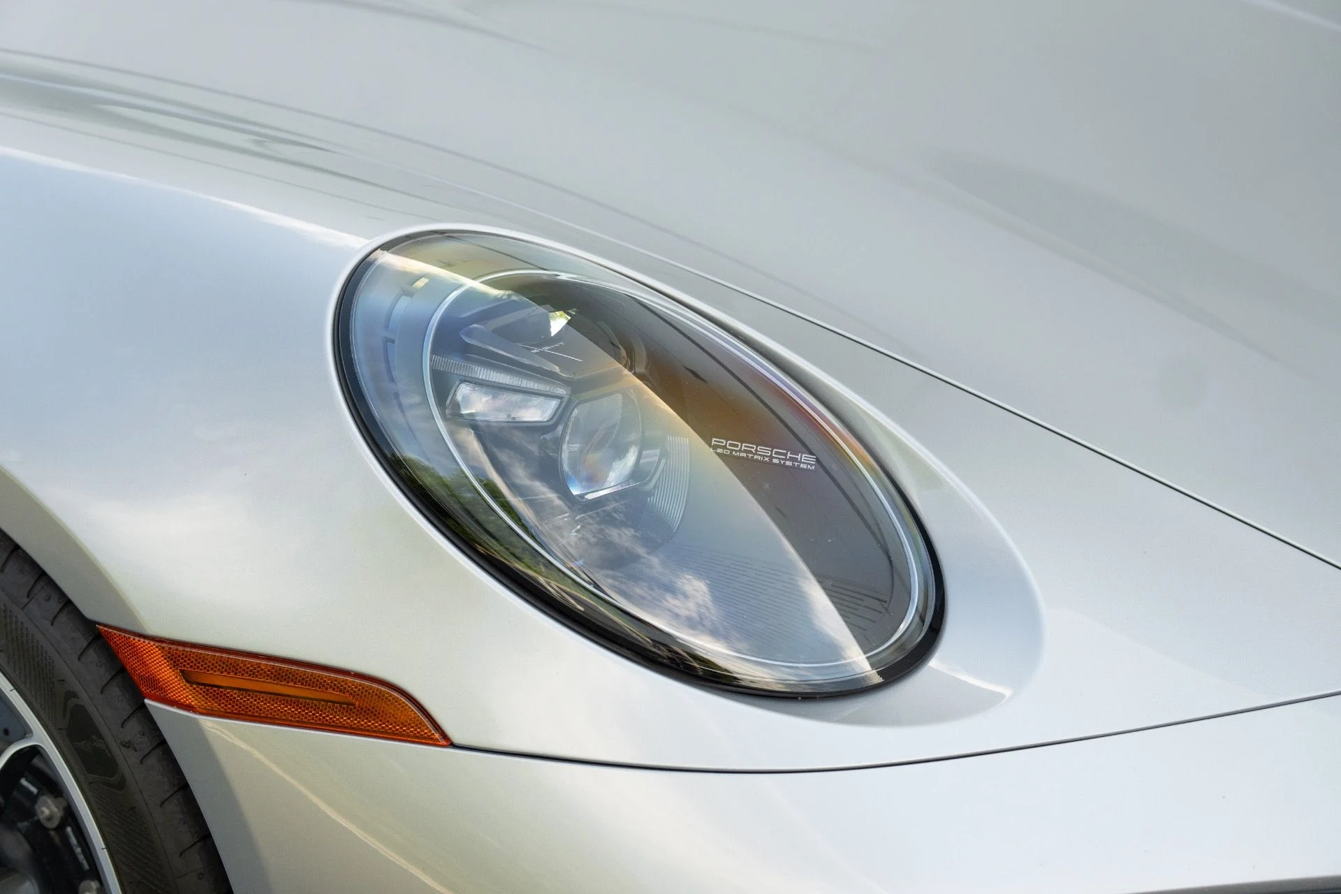 mph011_2078819630_Used_2021_Porsche_911_Turbo_S_1758737347_4f7067f28f