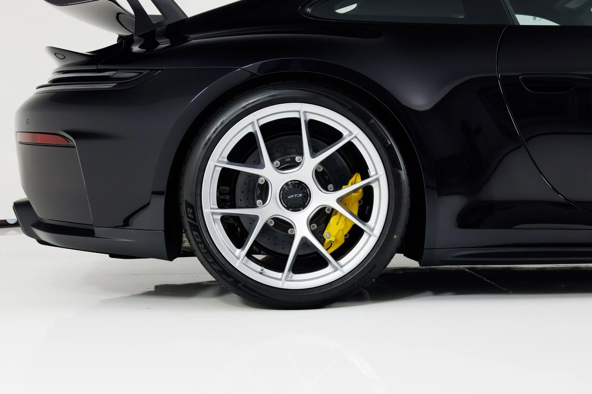 mph011_2081143519_Used_2026_Porsche_911_GT_3_1771608746_02c9009b6a