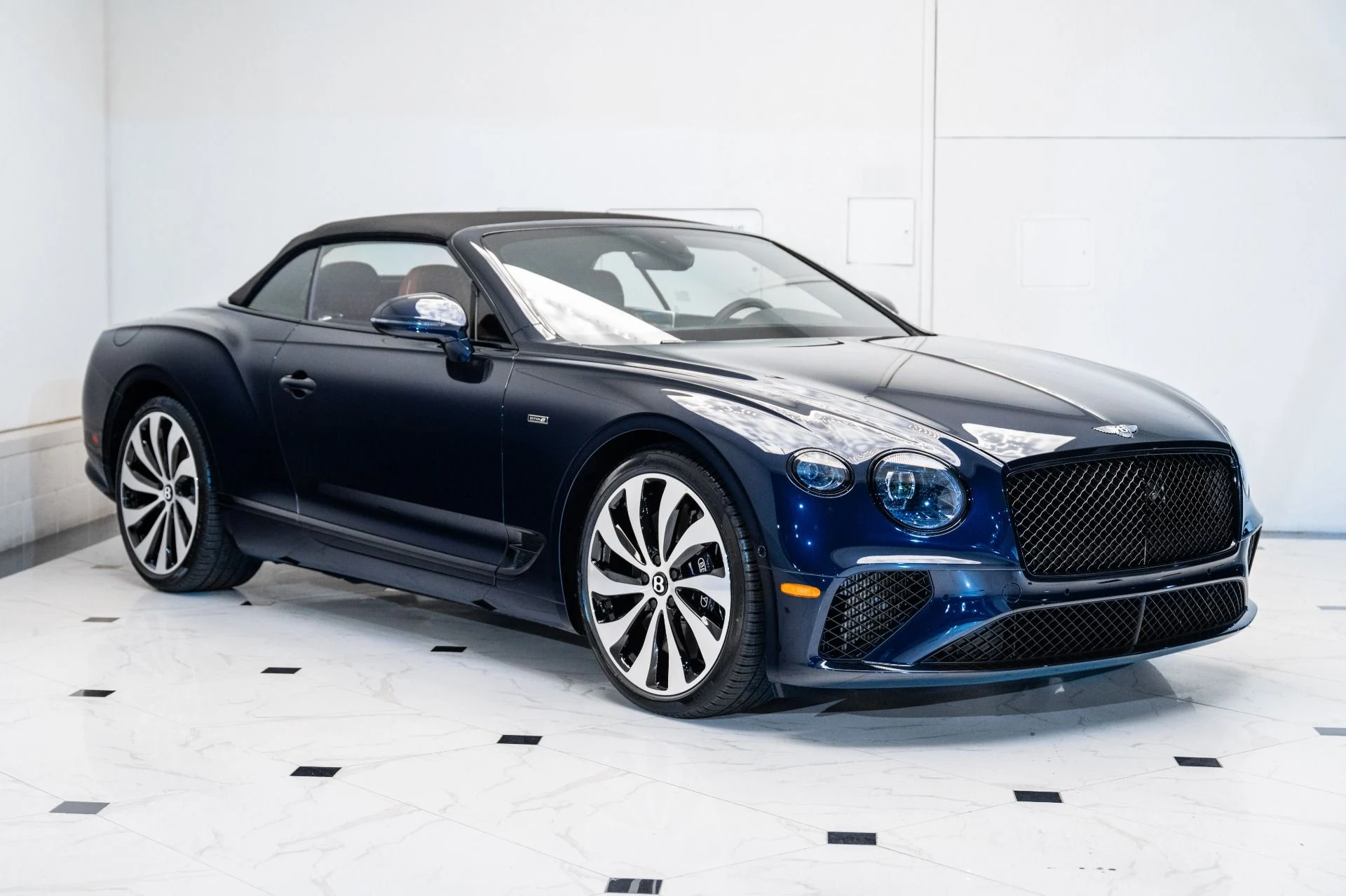 mph011_2083323056_Used_2024_Bentley_Continental_GTC_Edition_8_1734148322_0375d3ed3f