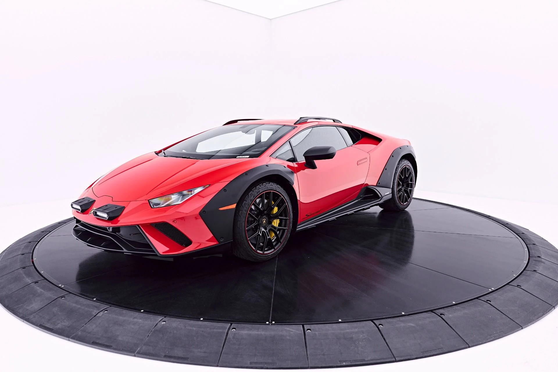 mph011_2094949964_Used_2023_Lamborghini_Huracan_Sterrato_Base_1782841485_31f778309c