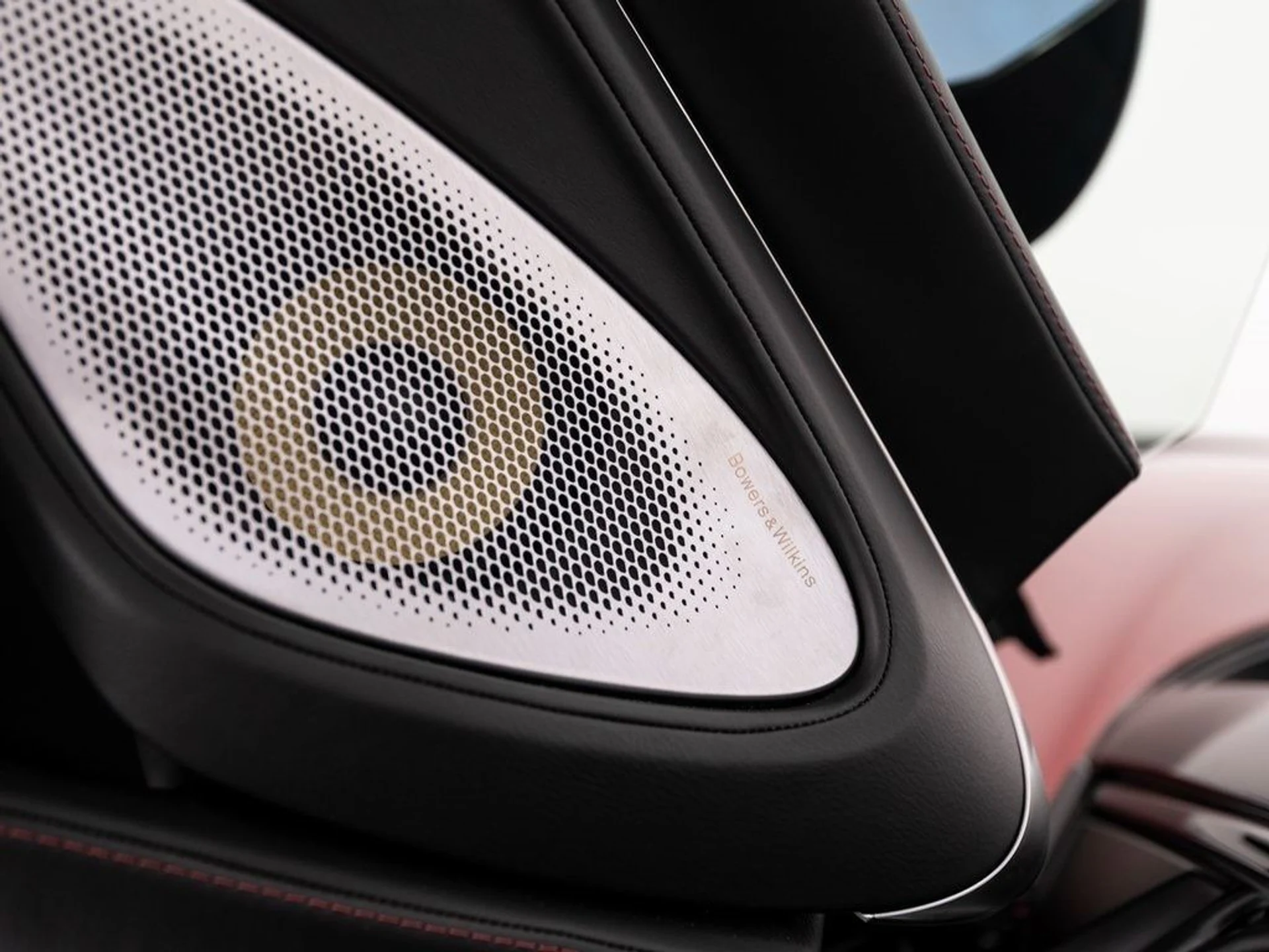 mph011_2096834238_09614bedb873d49688bda48ca5ef3abex_d3e40e9558