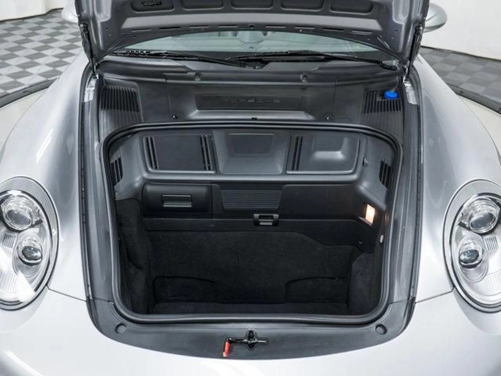 mph011_2103435481_Y7_T58_C77_XL_2_Pm_MM_1_Rk_Lzvrdmjak_25757349e8