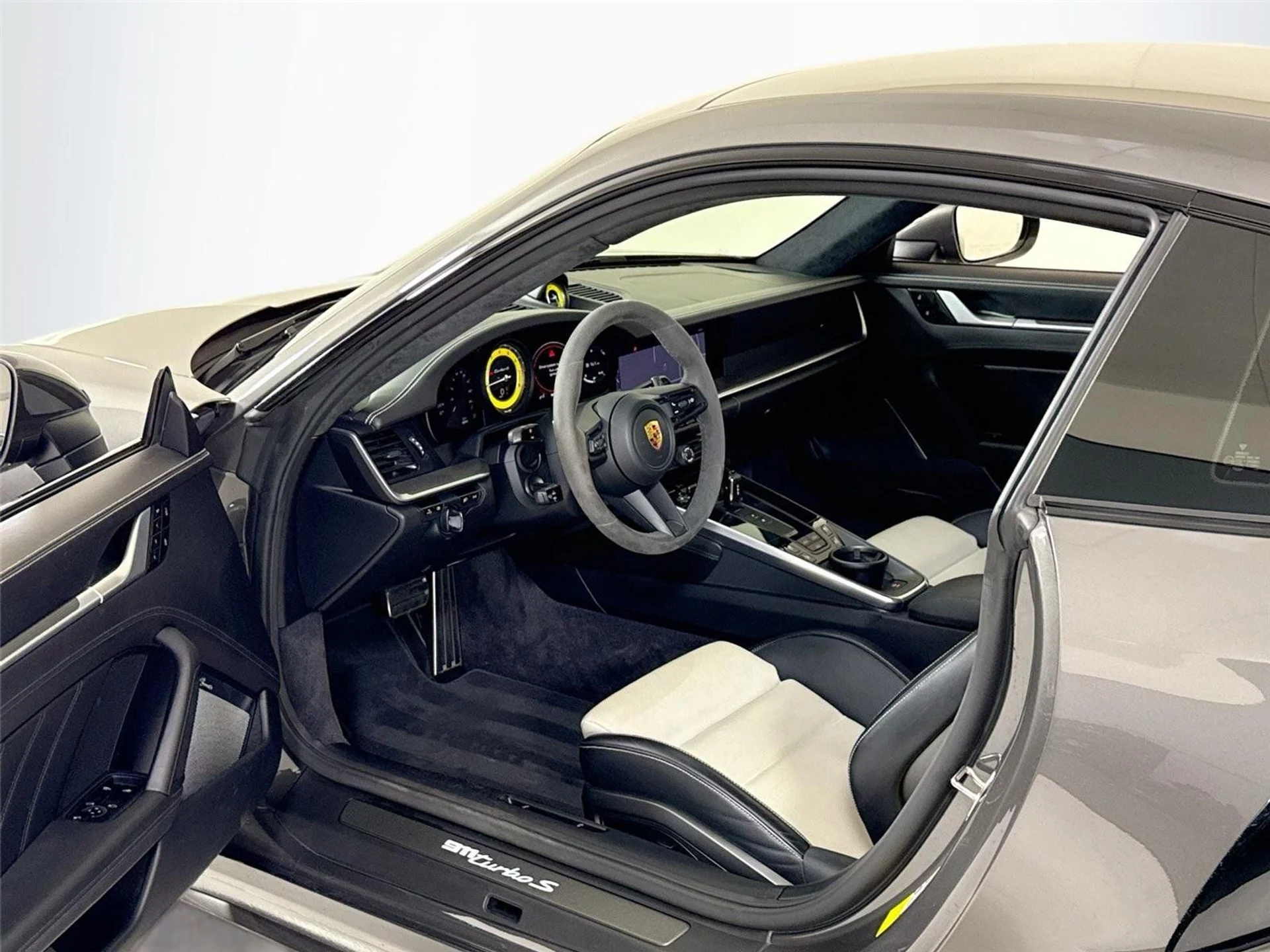 mph011_2108545409_18c1d0e72ba11b24cc76b5f3c2b5bffb_0037743748