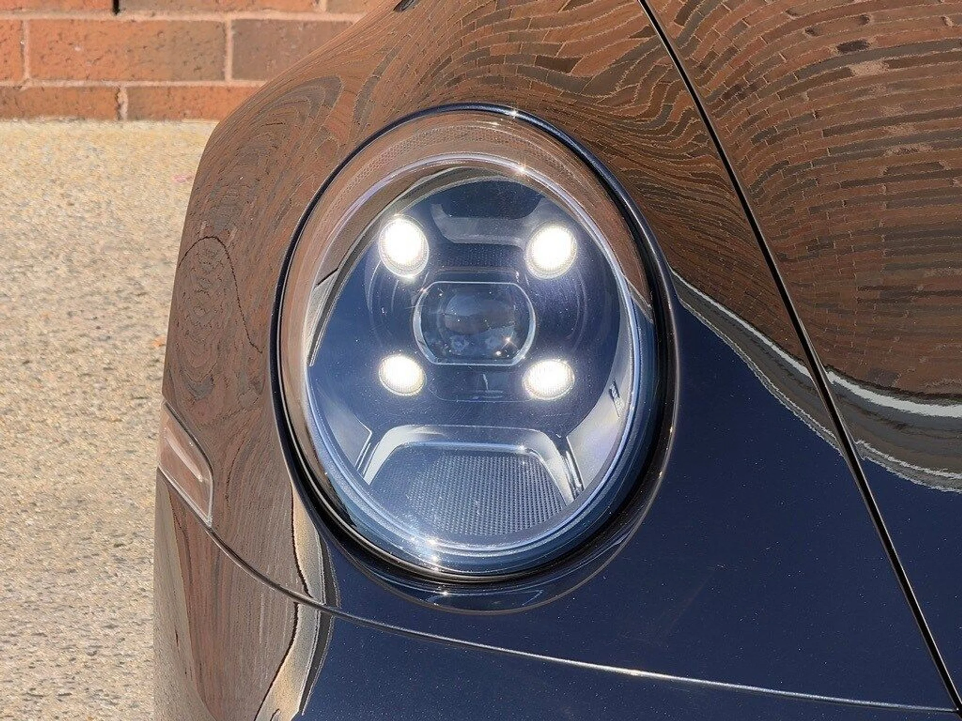 mph011_2110642578_f8a206ae79a2c3452d002f06f35492afx_e9318560b7