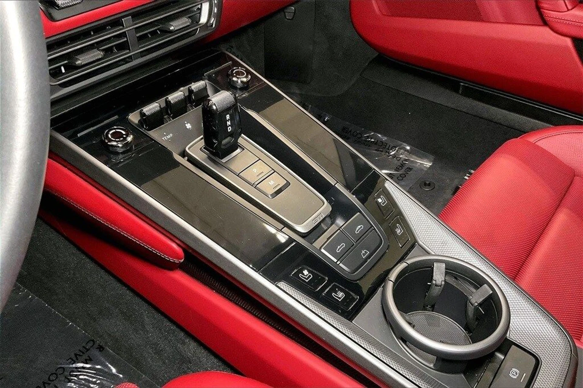 mph011_2113587302_cb1c5c5657ed4dcd03083ebf9929a6bax_21b8d58bec