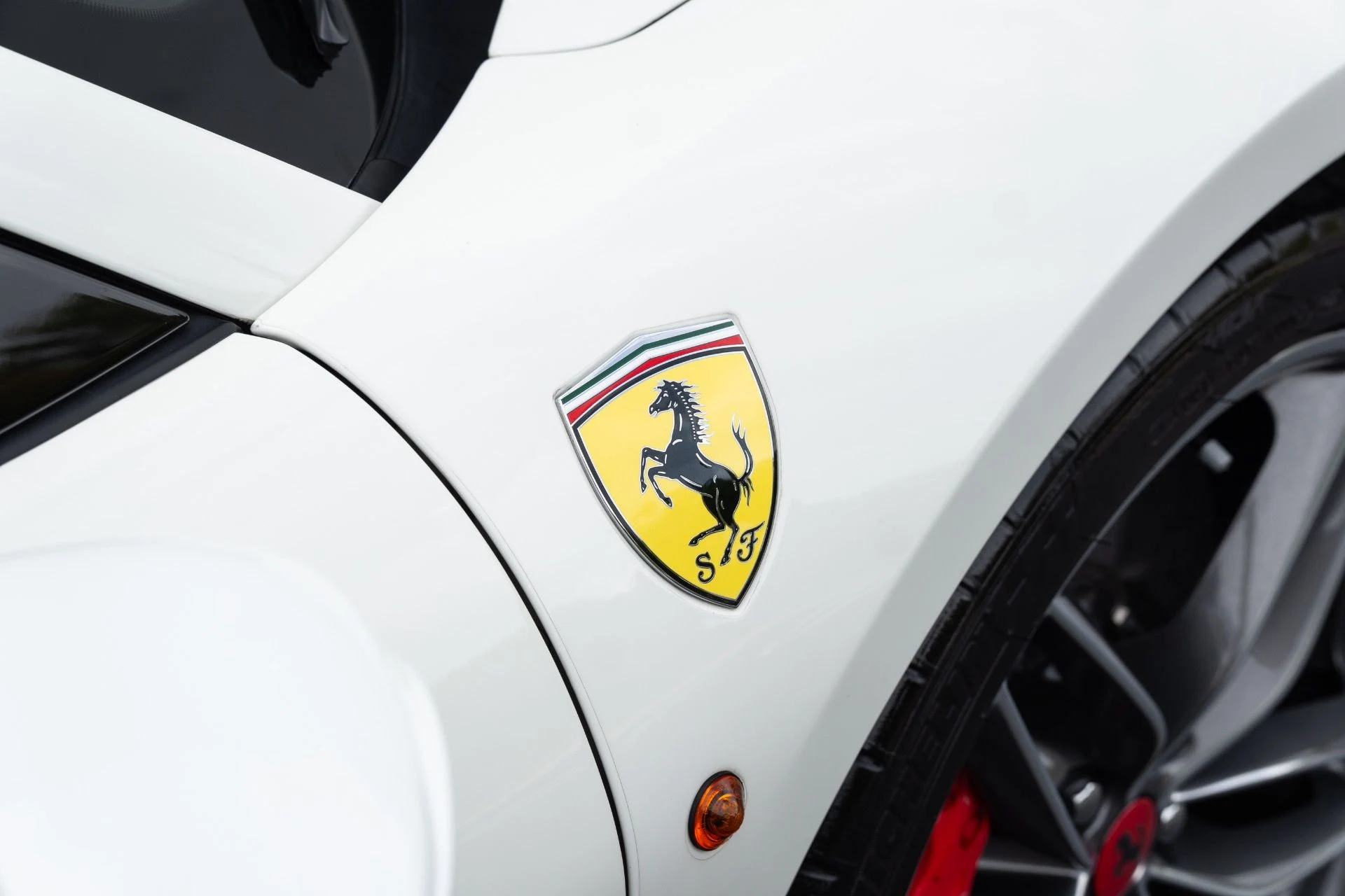 mph011_2114524309_Used_2018_Ferrari_488_Spider_1779900992_f4887d84ca