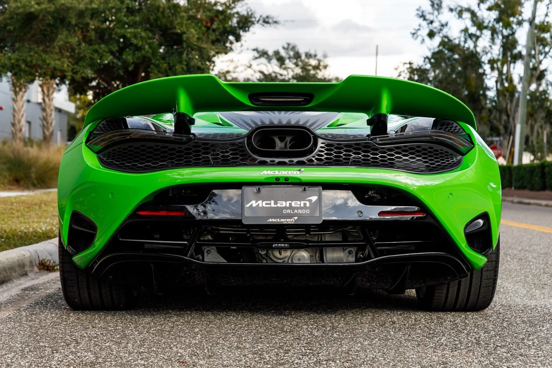 mph011_2114951985_610_p12_l_ba7aeb6f65