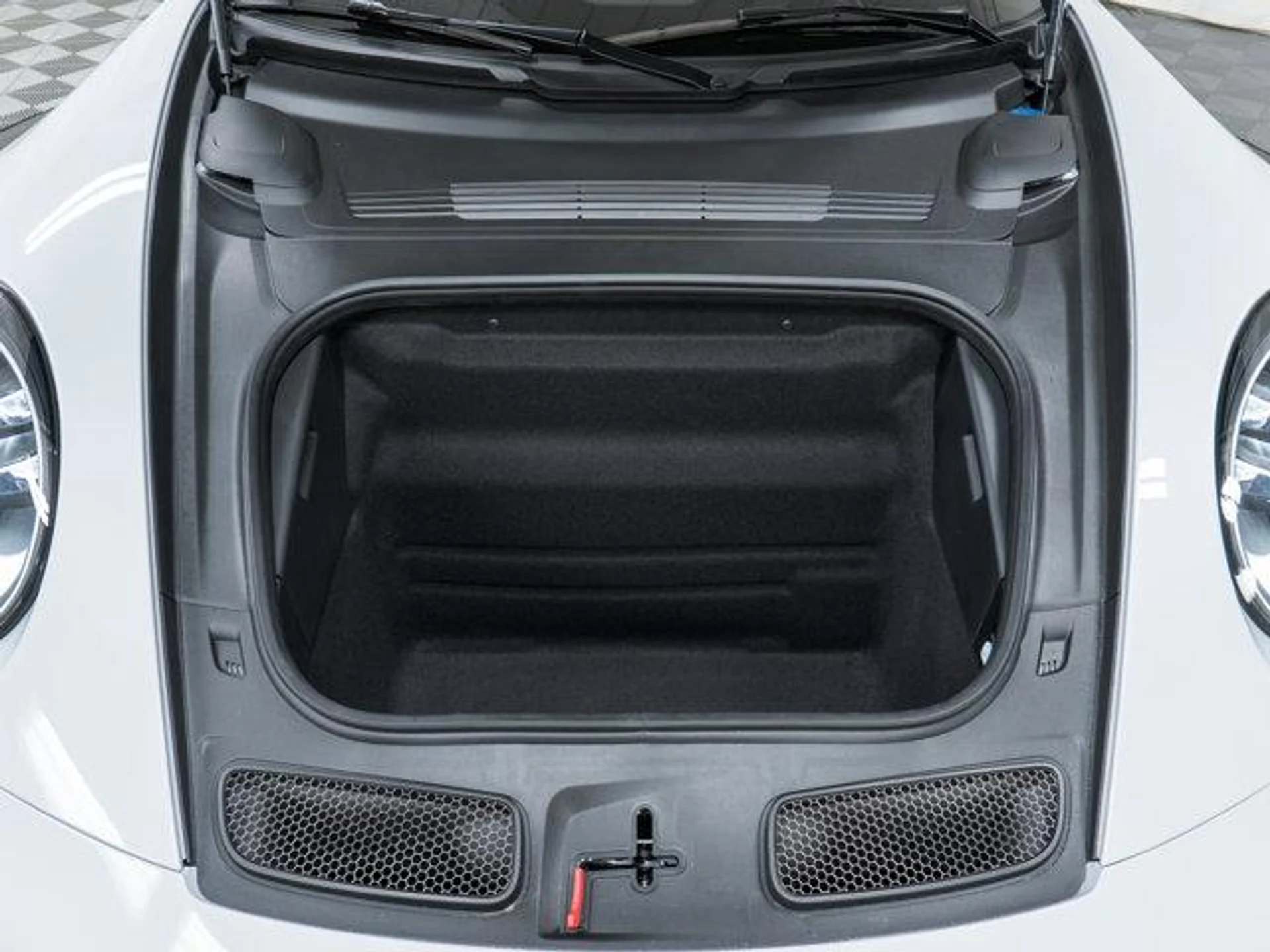 mph011_2118904840_M_ysvgp8_UW_1_Ll_M_Z_Xkxiy_RS_4_Xr_I_fb85d9bc8a