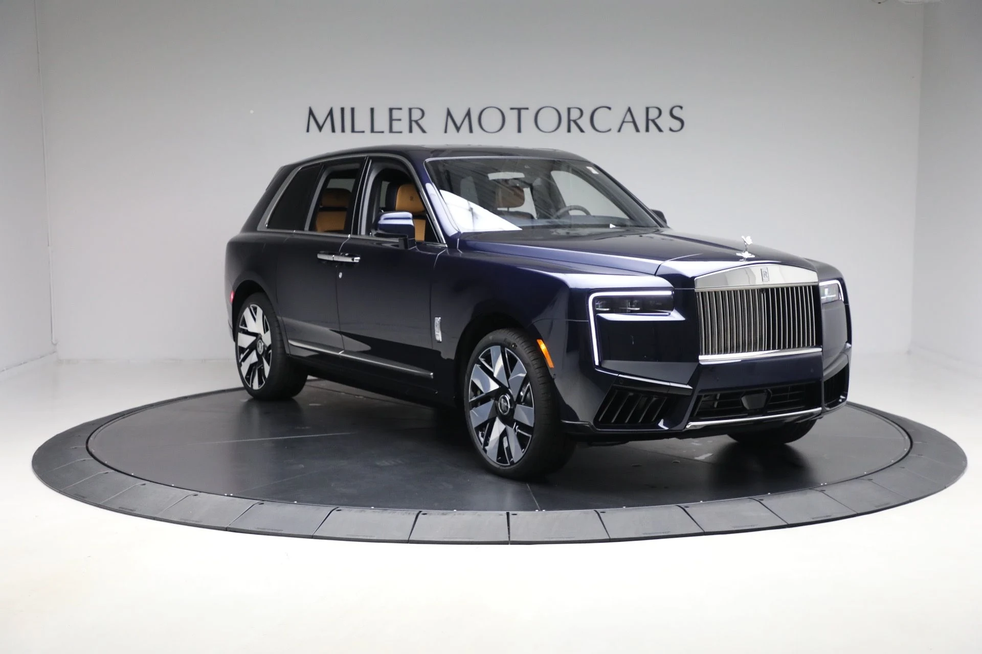 mph011_2122828454_New_2026_Rolls_Royce_Cullinan_9394bbef42