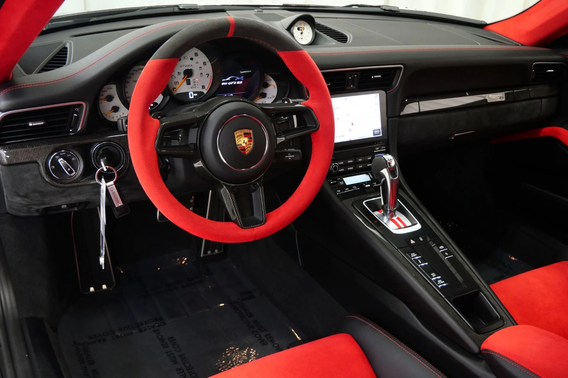 mph011_2124381946_Used_2018_Porsche_911_GT_2_RS_Weissach_1756311702_5efe7c4528