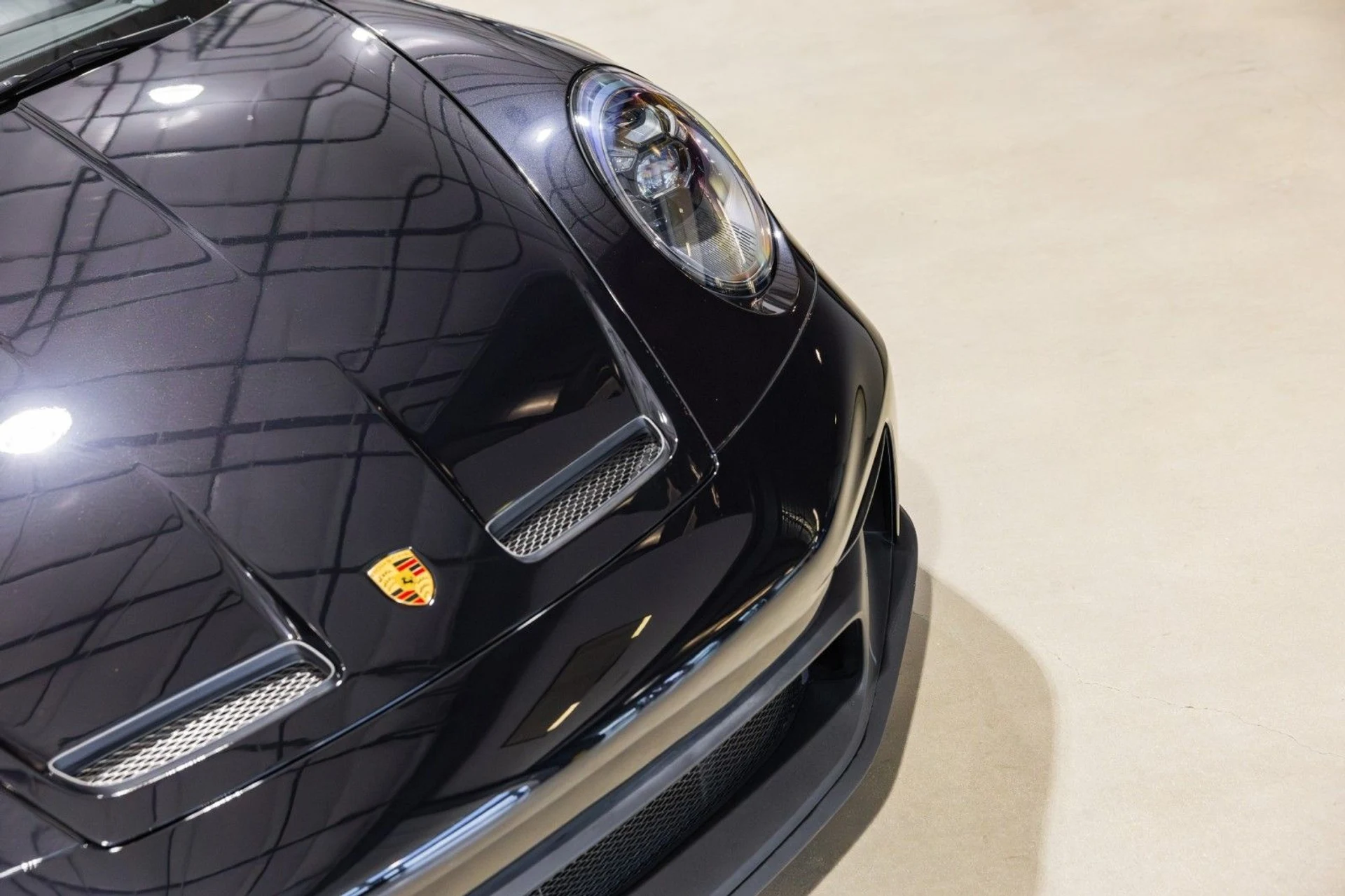 mph011_2125537492_9_A_0b95f79440