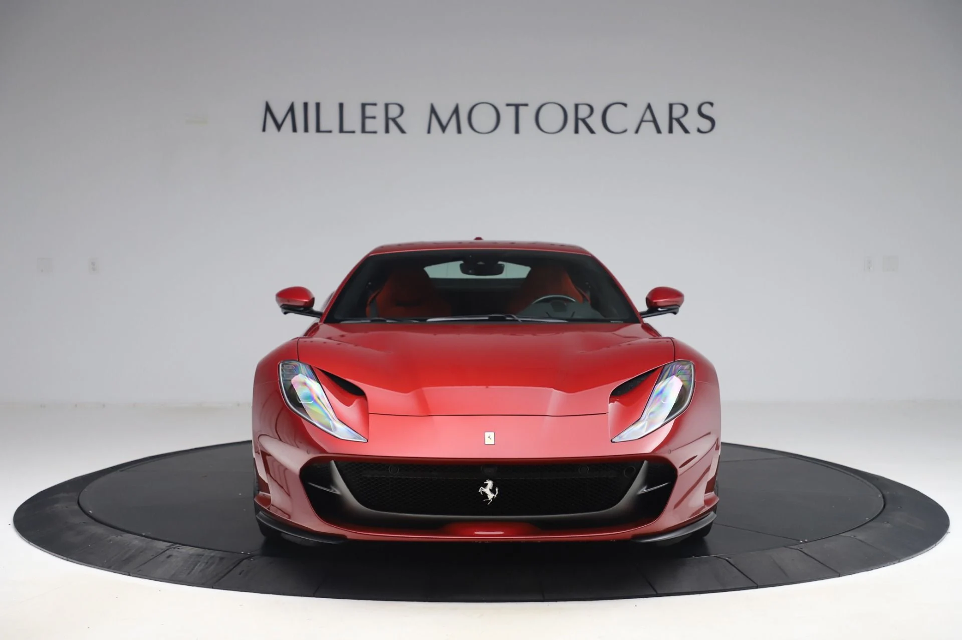 mph011_2127375060_Used_2020_Ferrari_812_Superfast_1782508885_bb32a83e0b