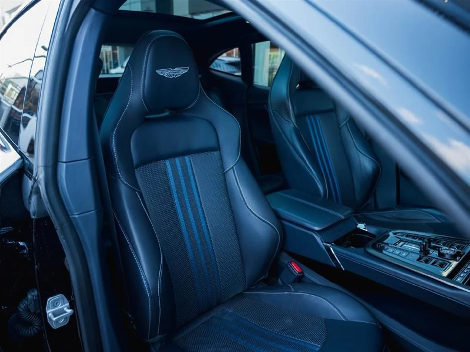 mph011_2127813235_cz2qdn3c_d11619c601