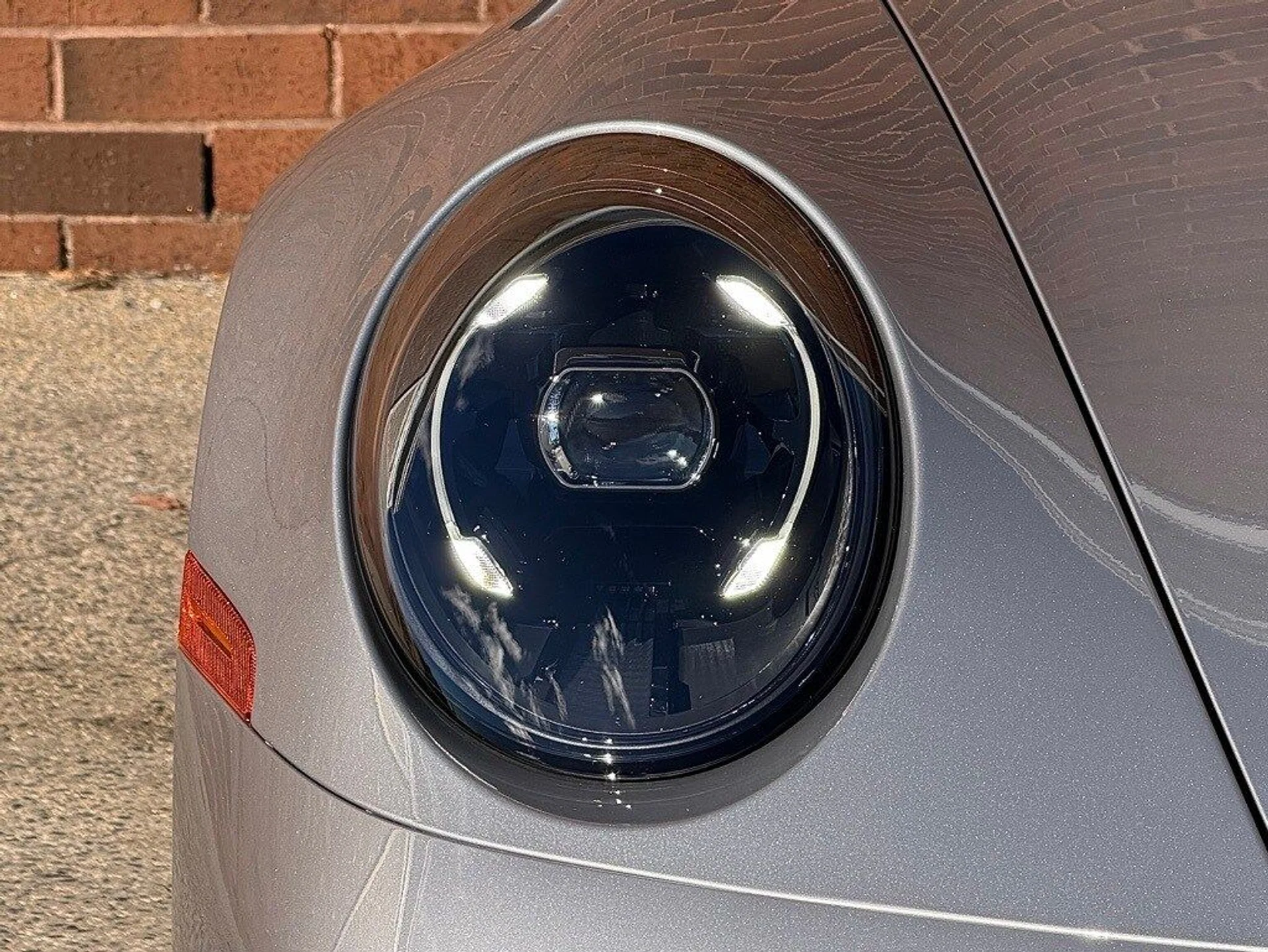 mph011_2129729930_e5a832672a4439d0ec6c17ed1b9b7409x_0b011ed2fd