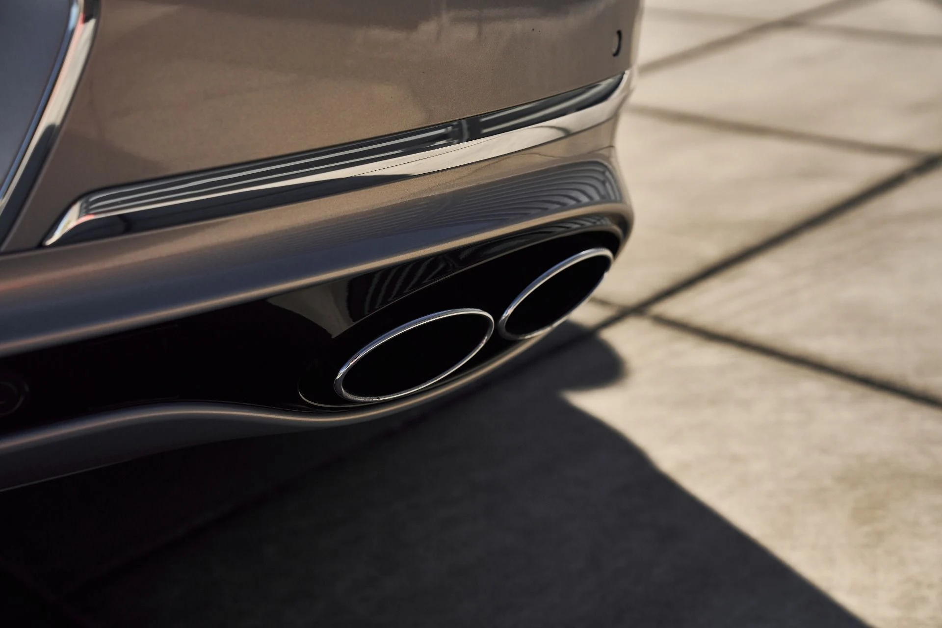 mph011_2130705251_Used_2023_Bentley_Continental_GT_Azure_1764903546_a41d421d10