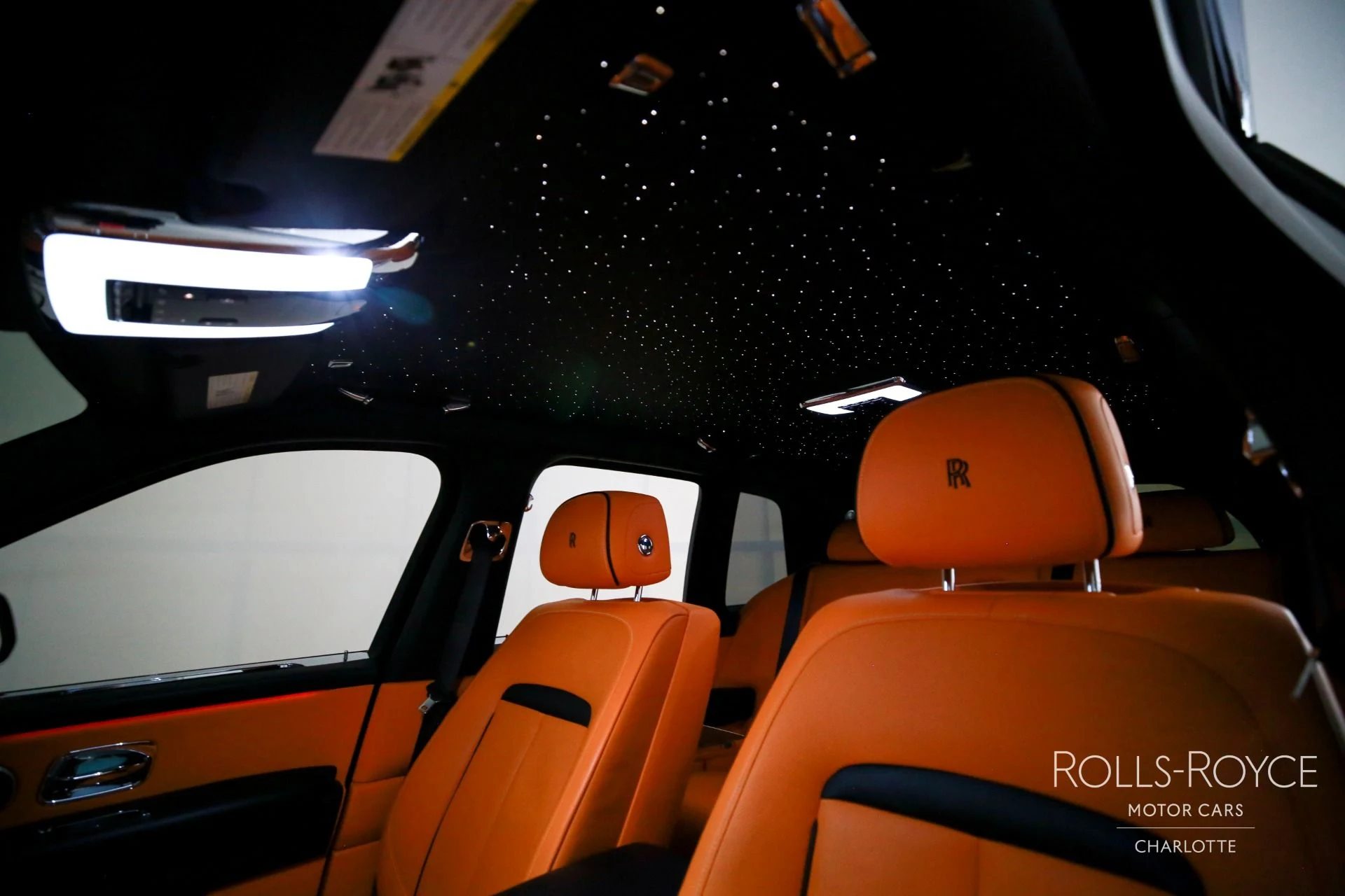 mph011_2133952030_Used_2022_Rolls_Royce_Black_Badge_Cullinan_1764197182_2d5732b524