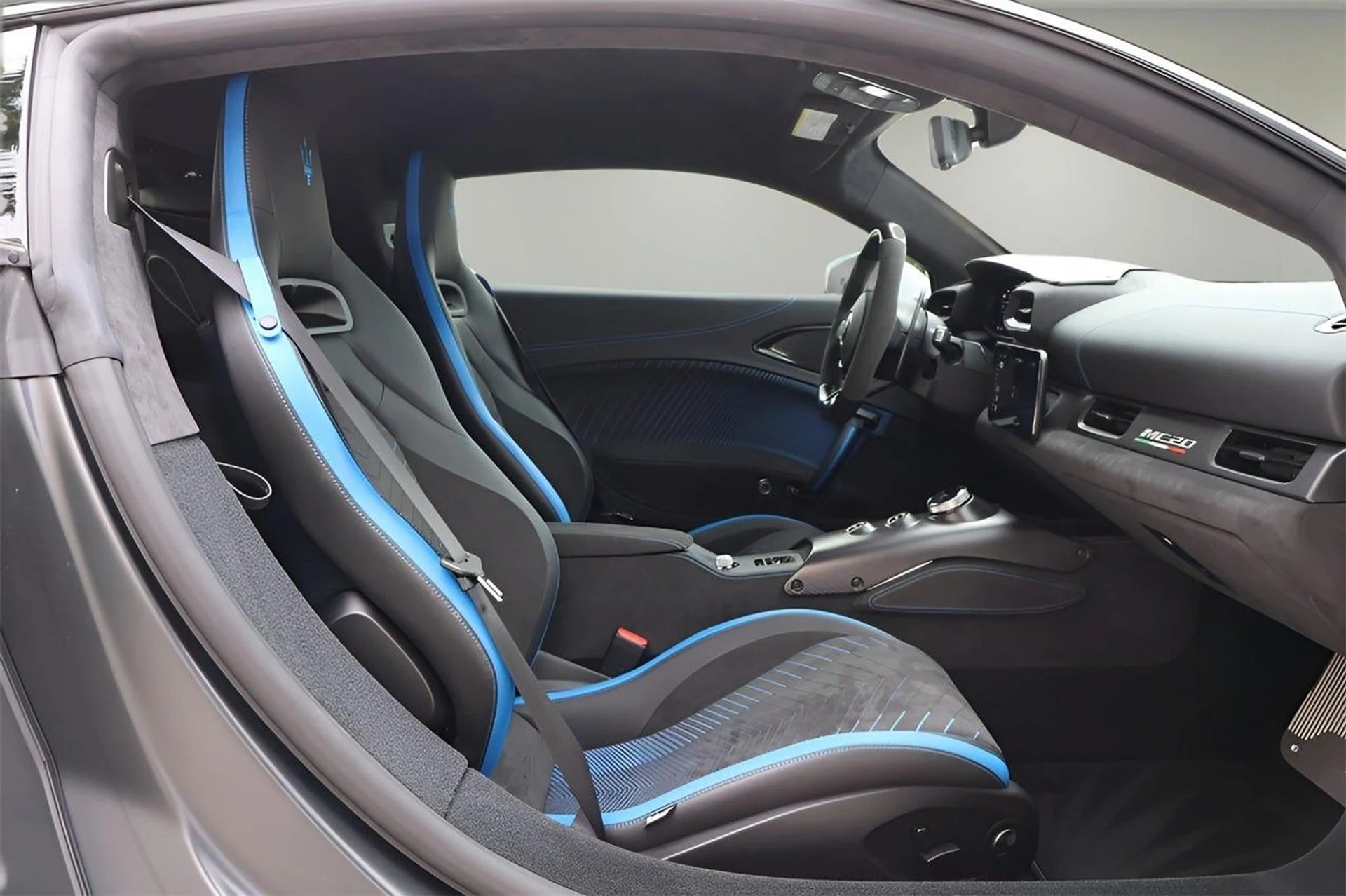 mph011_2150869802_12_8205ea75bb