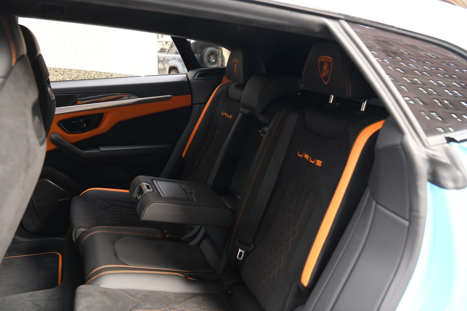 mph011_2151137957_Used_2024_Lamborghini_Urus_S_1739051078_e3baa0e057