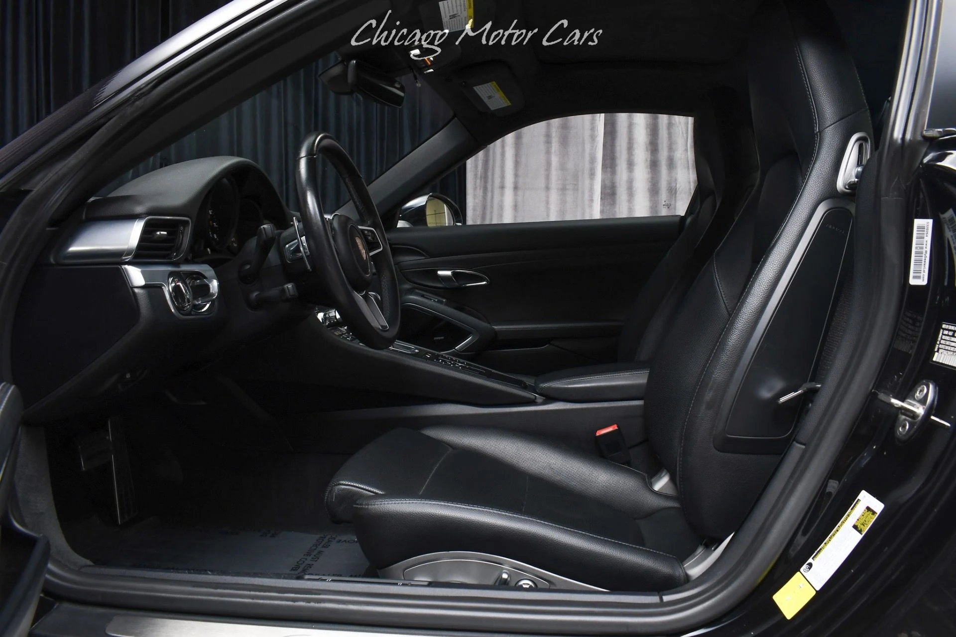 mph011_2157221326_13264_p12_l_8c747d3793