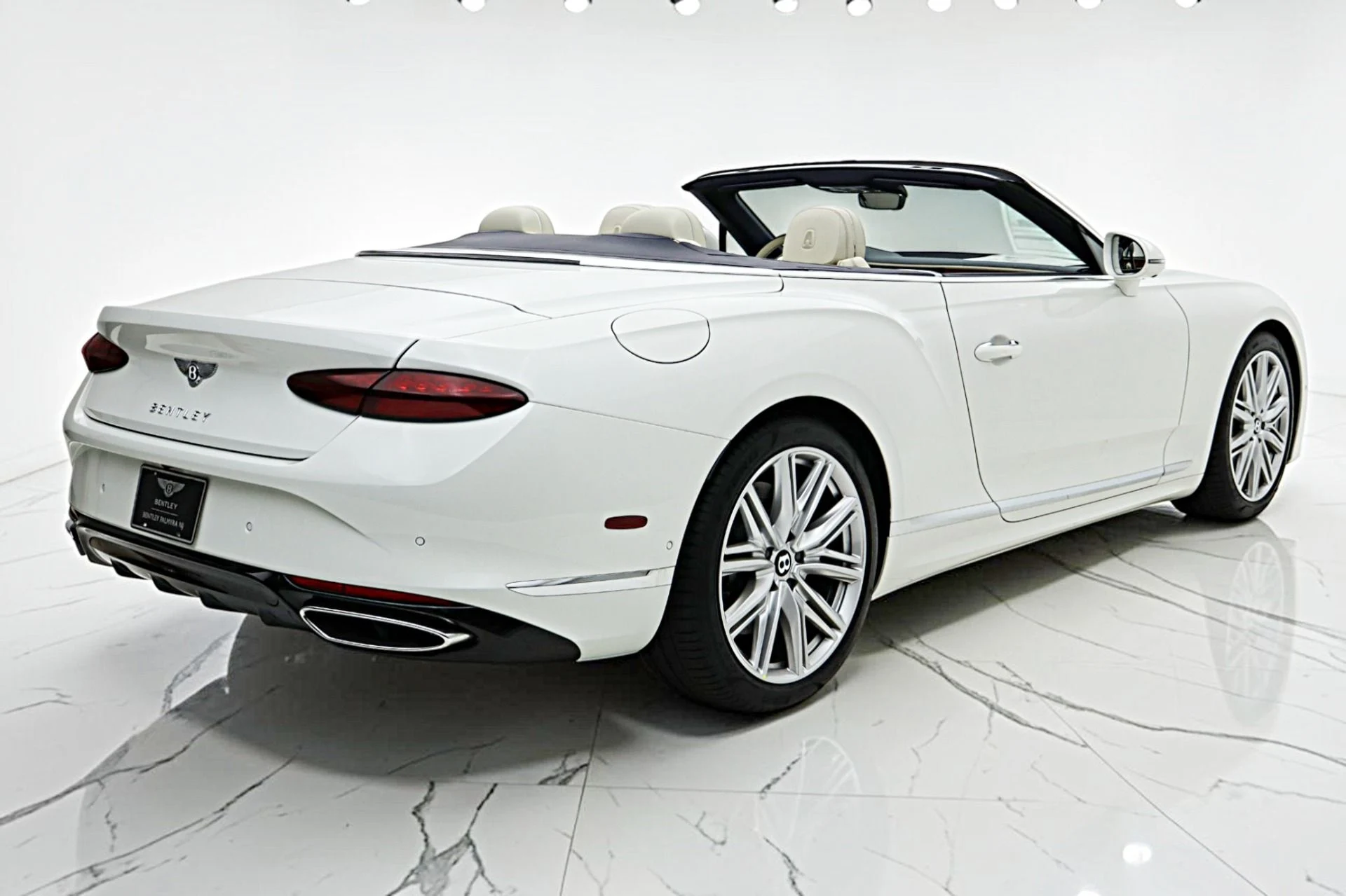 mph011_21658998_New_2026_Bentley_Continental_GTC_b5e60195f4