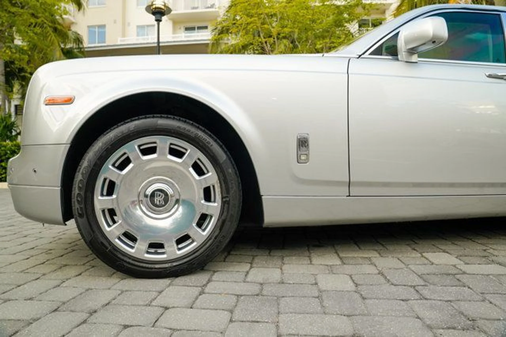 mph011_2174844740_22948076_12_640_600b09682a